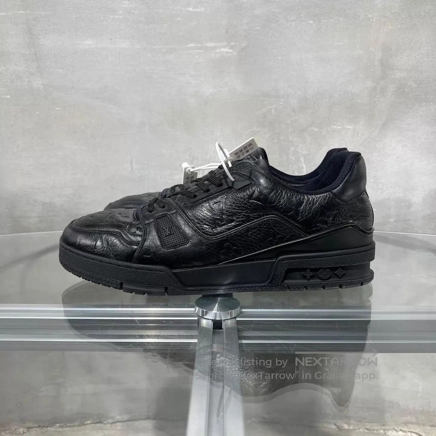 Louis Vuitton Black Low-Top Leather Sneakers Size 9. Size US 9 / EU 42 - 3 Thumbnail