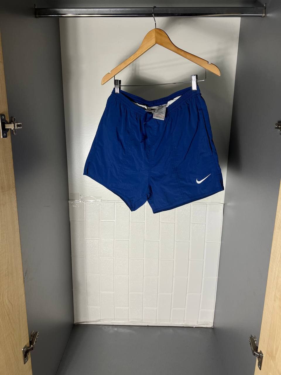 Nike VINTAGE NIKE CHALLENGE COURT RETRO NYLON SHORTS Y2K 90s USA Size US 32 / EU 48 - 2 Thumbnail