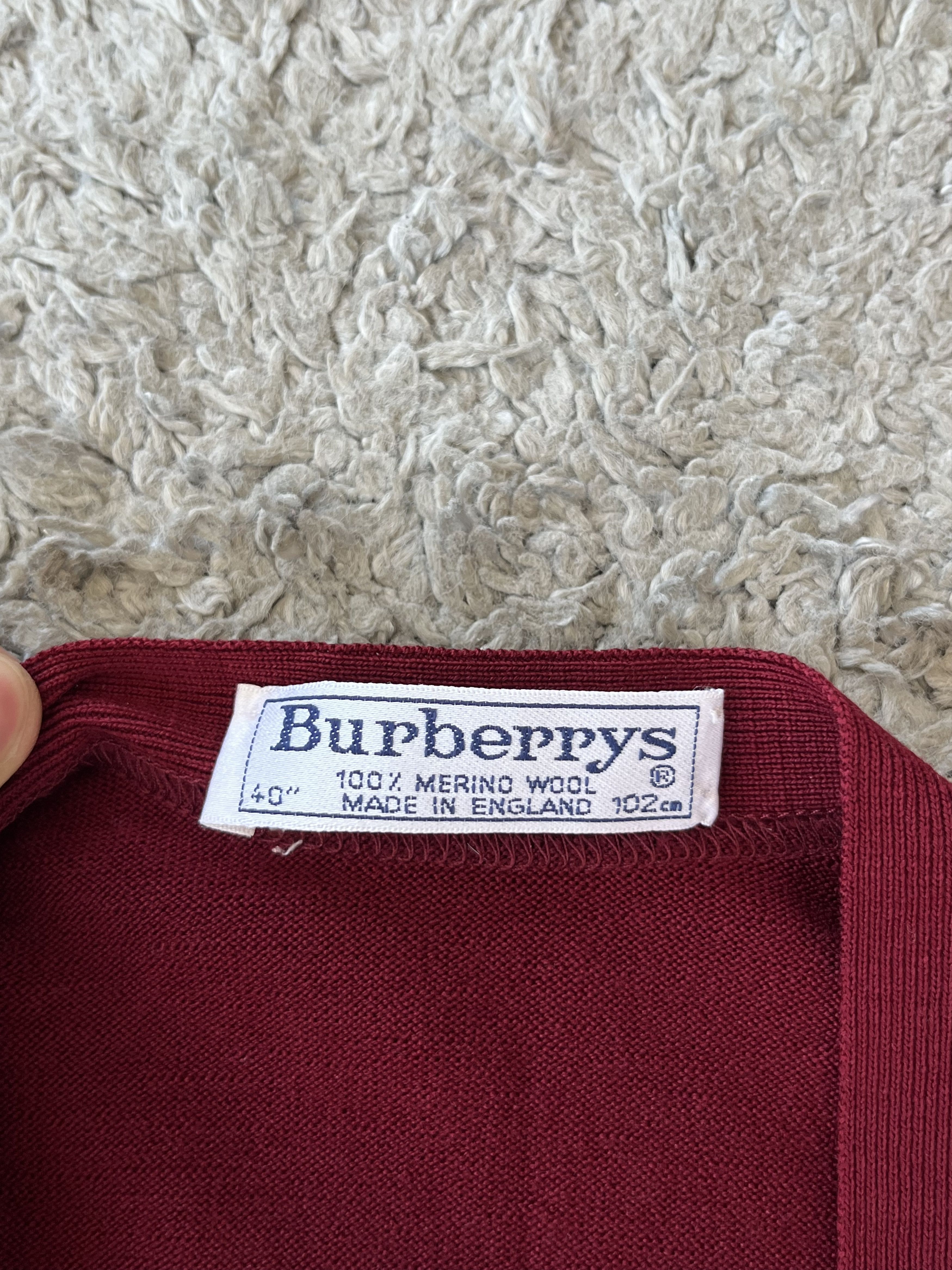 Burberry BURBERRYS Vintage Isle V-Neck Cardigan Vest MADE IN ENGLAND Size US M / EU 48-50 / 2 - 4 Thumbnail
