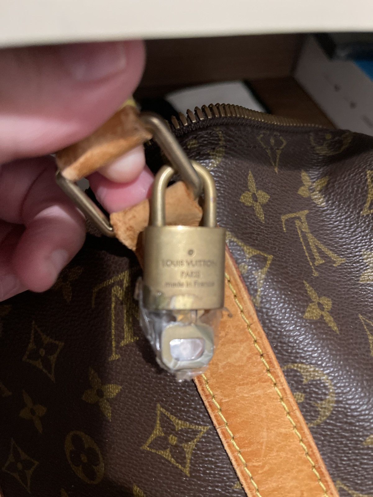 Louis Vuitton Louis Vuitton Keepall 50 Monogram Canvas Bag w/ Strap Lock Size ONE SIZE - 6 Thumbnail