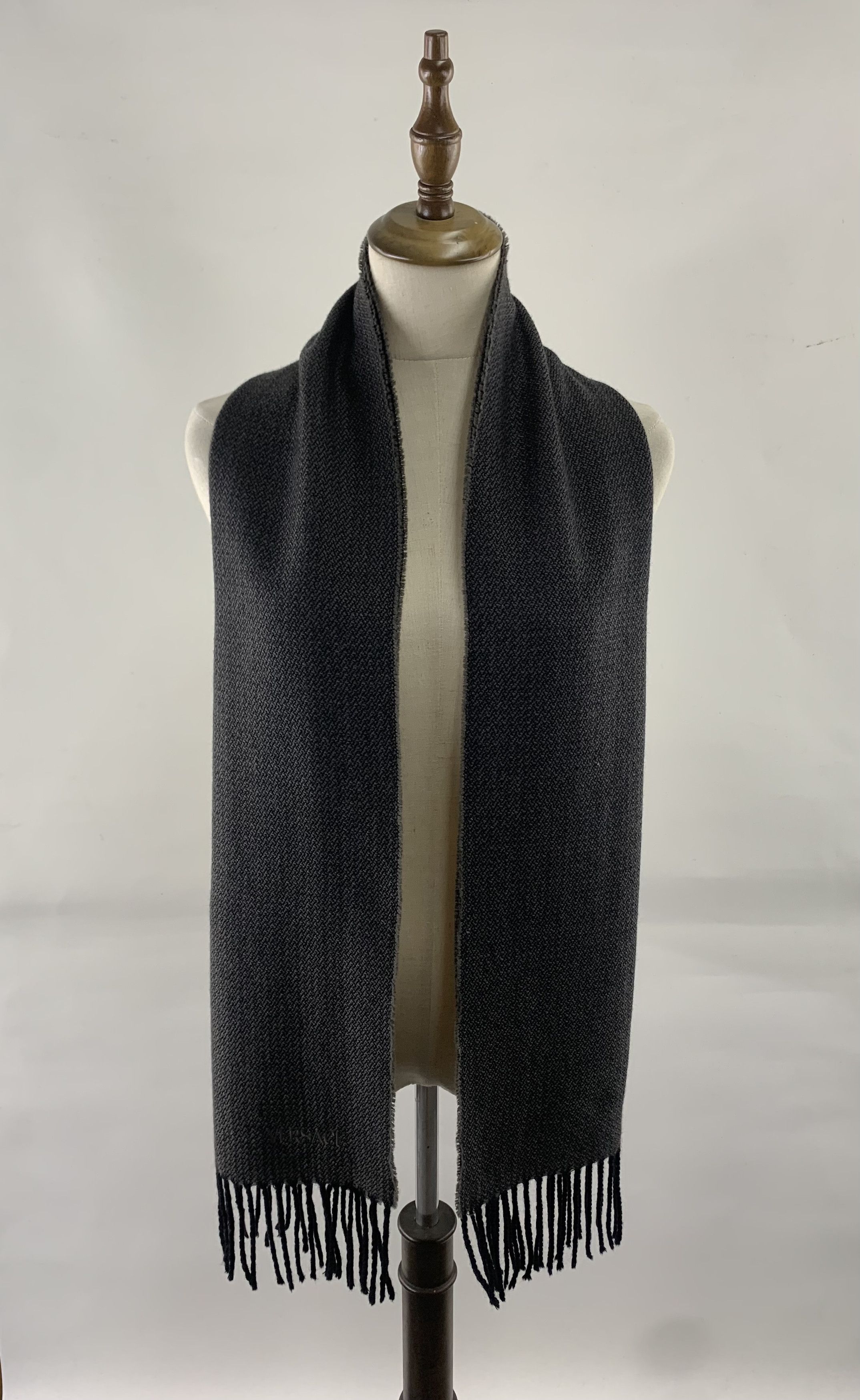 Versace Versace Scarf Wool Muffler Neck Wrap BL9324 Size ONE SIZE - 1 Thumbnail