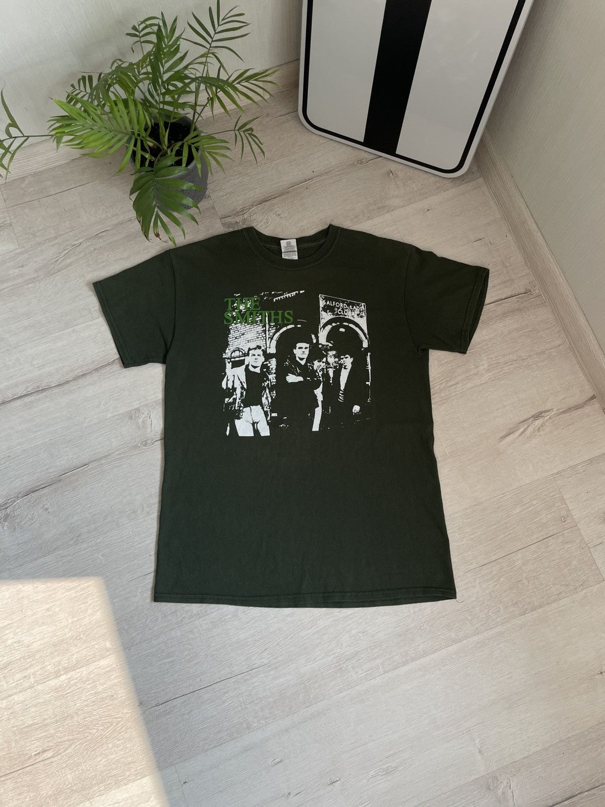 Band Tees × The Smiths Vintage The Smith “The Queen is Dead” 2004 T-shir Rock Metal Size US M / EU 48-50 / 2 - 1 Thumbnail