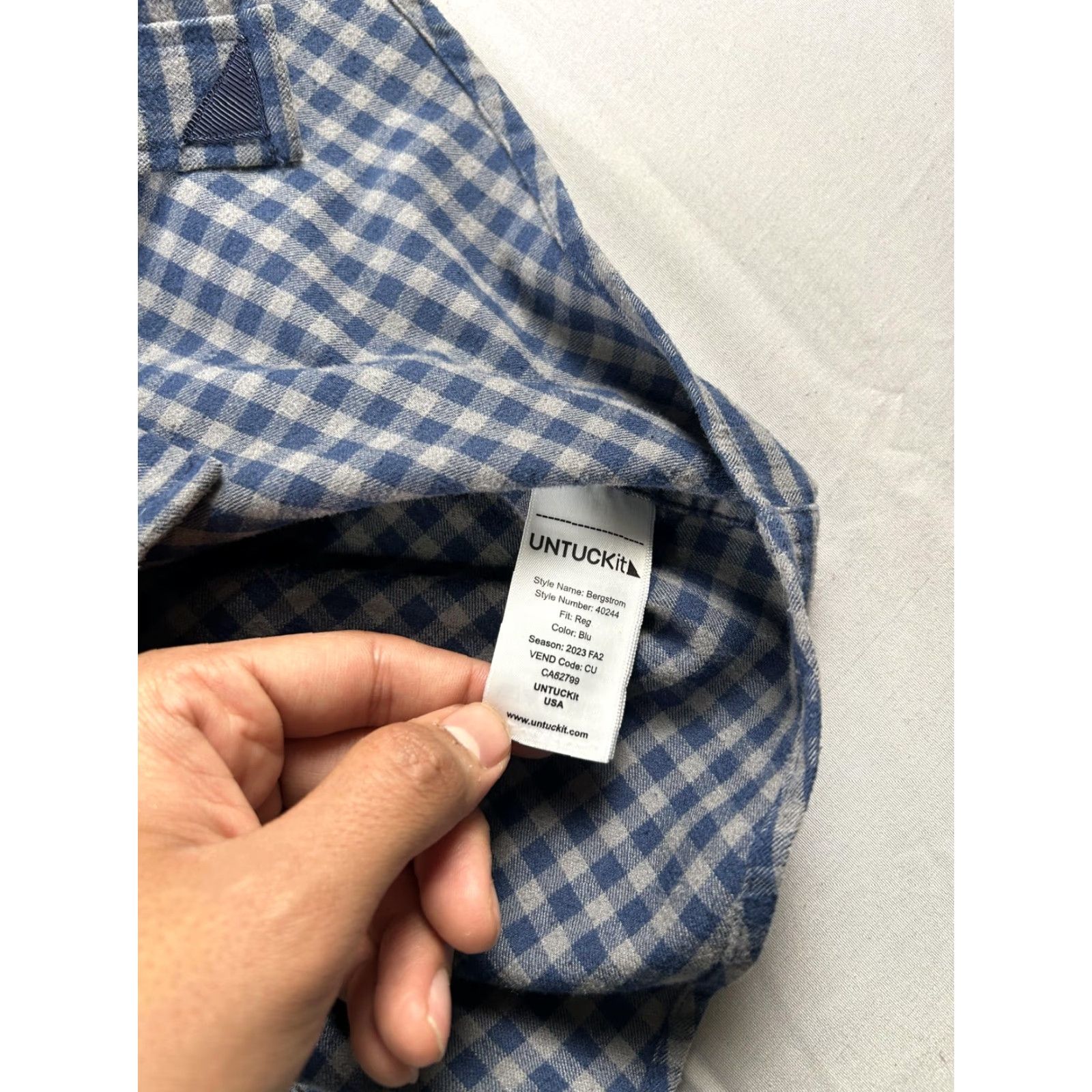 UNTUCKit UNTUCKit Shirt Mens 2XL Blue Check Bergstrom Stretch Long Sleeve Button Up Size US XXL / EU 58 / 5 - 6 Thumbnail