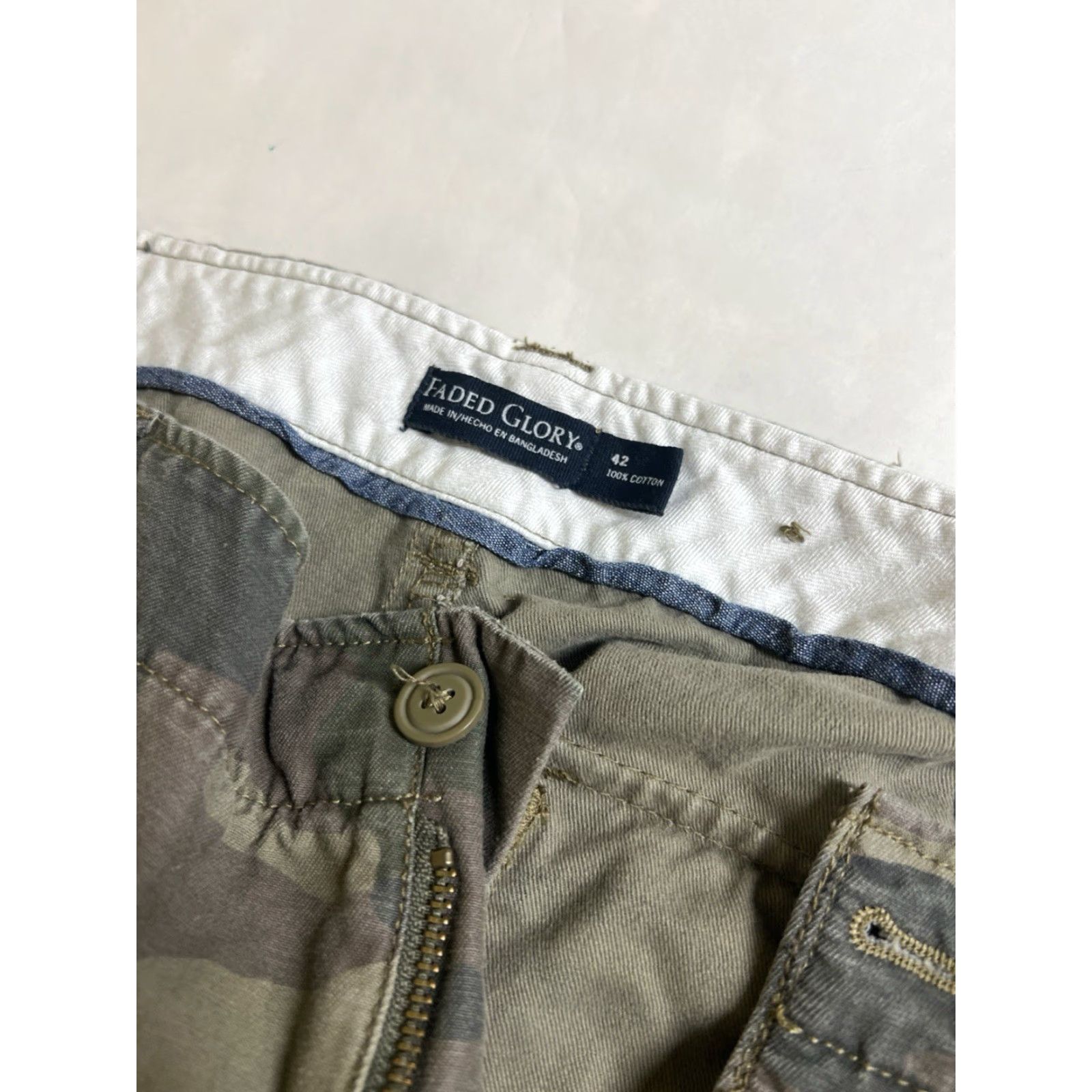 Faded Glory Faded Glory Cargo Shorts Mens 42 Green Camo Y2K Work Wear Baggy Skate Hike 42x10 Size US 42 / EU 58 - 4 Thumbnail