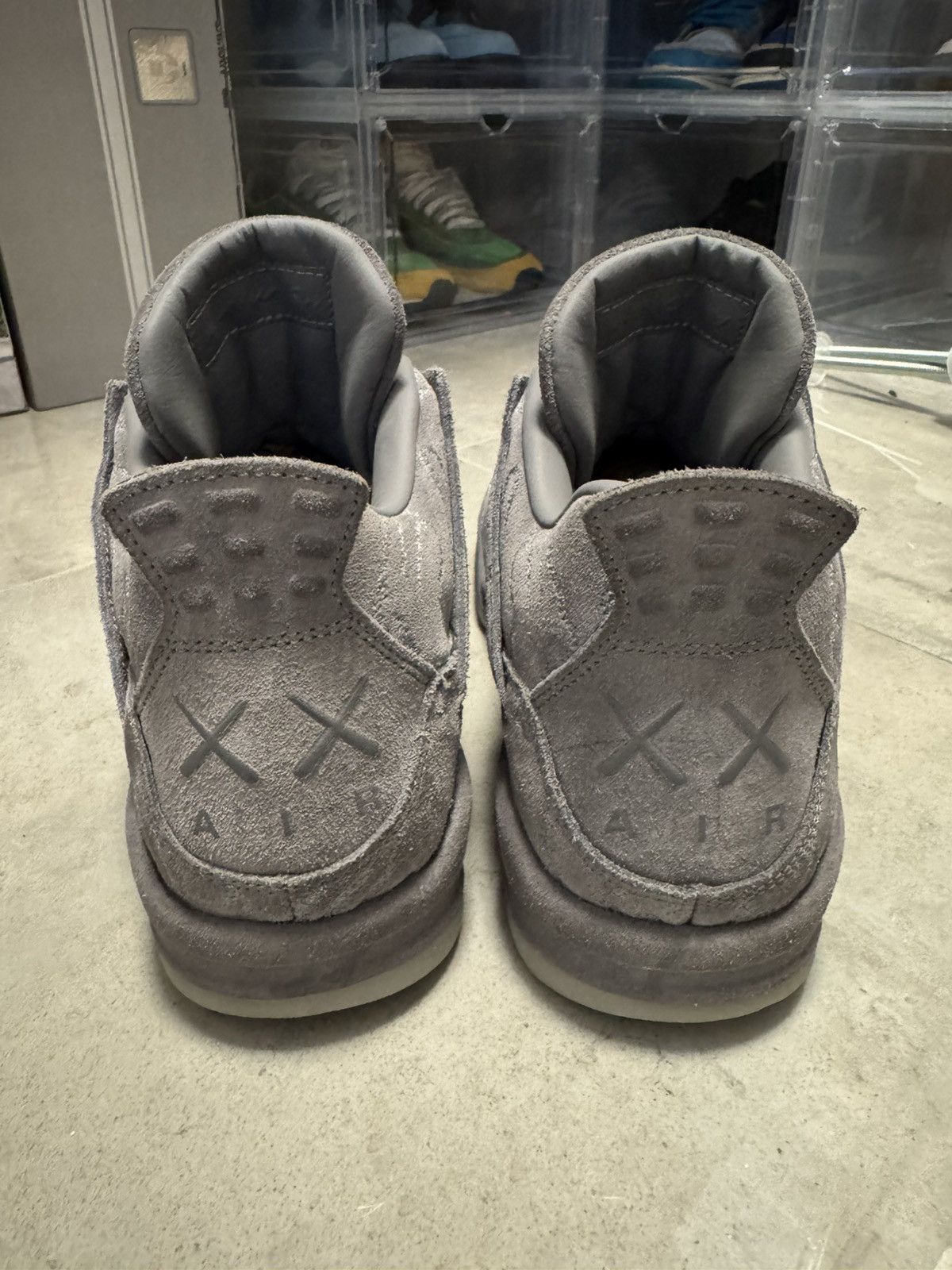 Jordan Brand × Kaws Jordan 4 Kaws Size US 9.5 / EU 42-43 - 3 Thumbnail