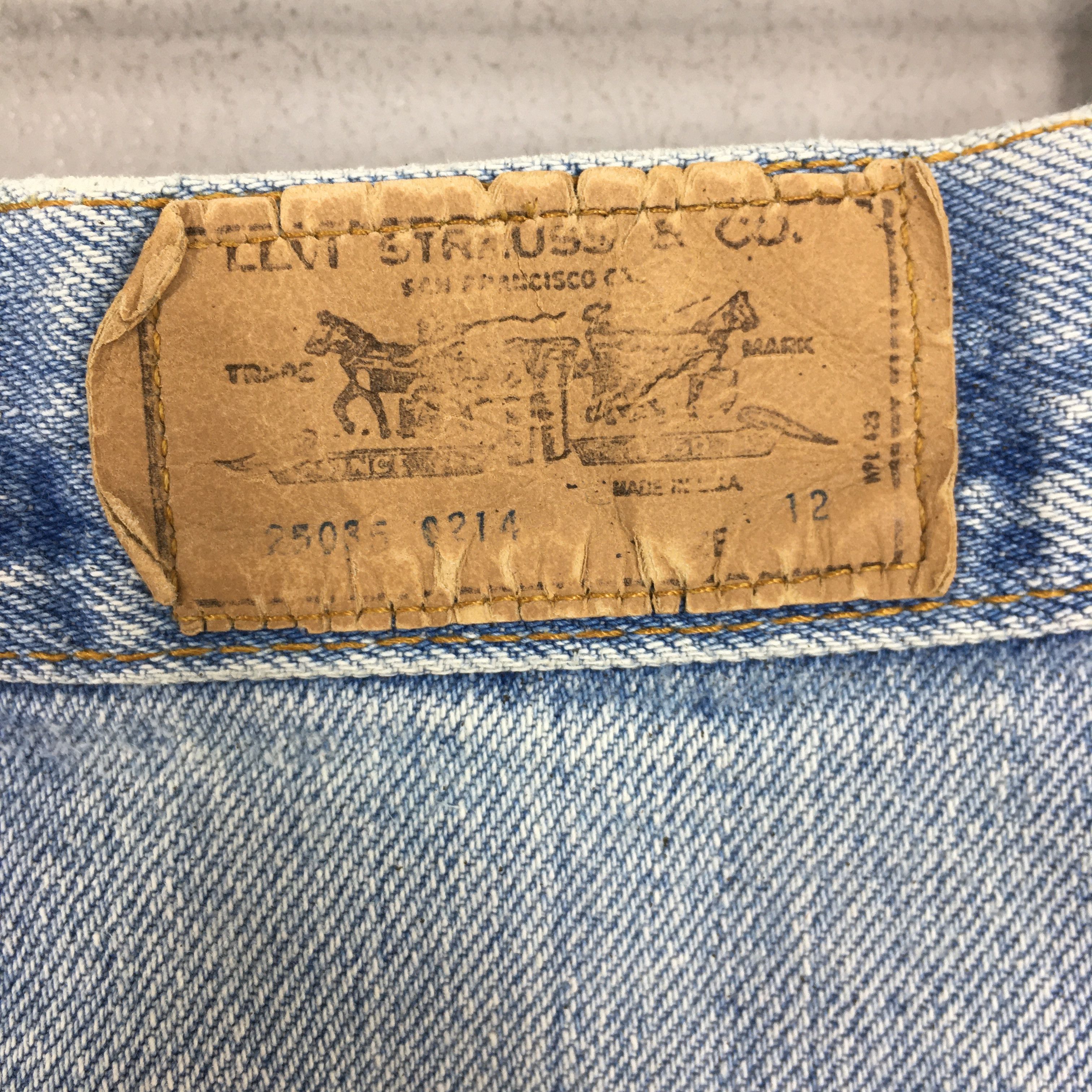 Levi's Size 25x31 Vintage Levi's 505 Light Wash Zipper Jeans S618 Size 25" / US 0 / IT 36 - 11 Thumbnail