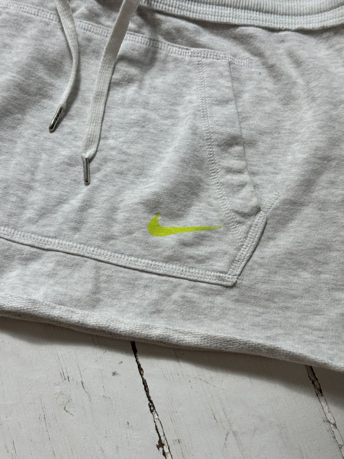 Nike VINTAGE NIKE 2000s UPCYCLING MINI SKIRT Size 28" / US 6 / IT 42 - 5 Thumbnail