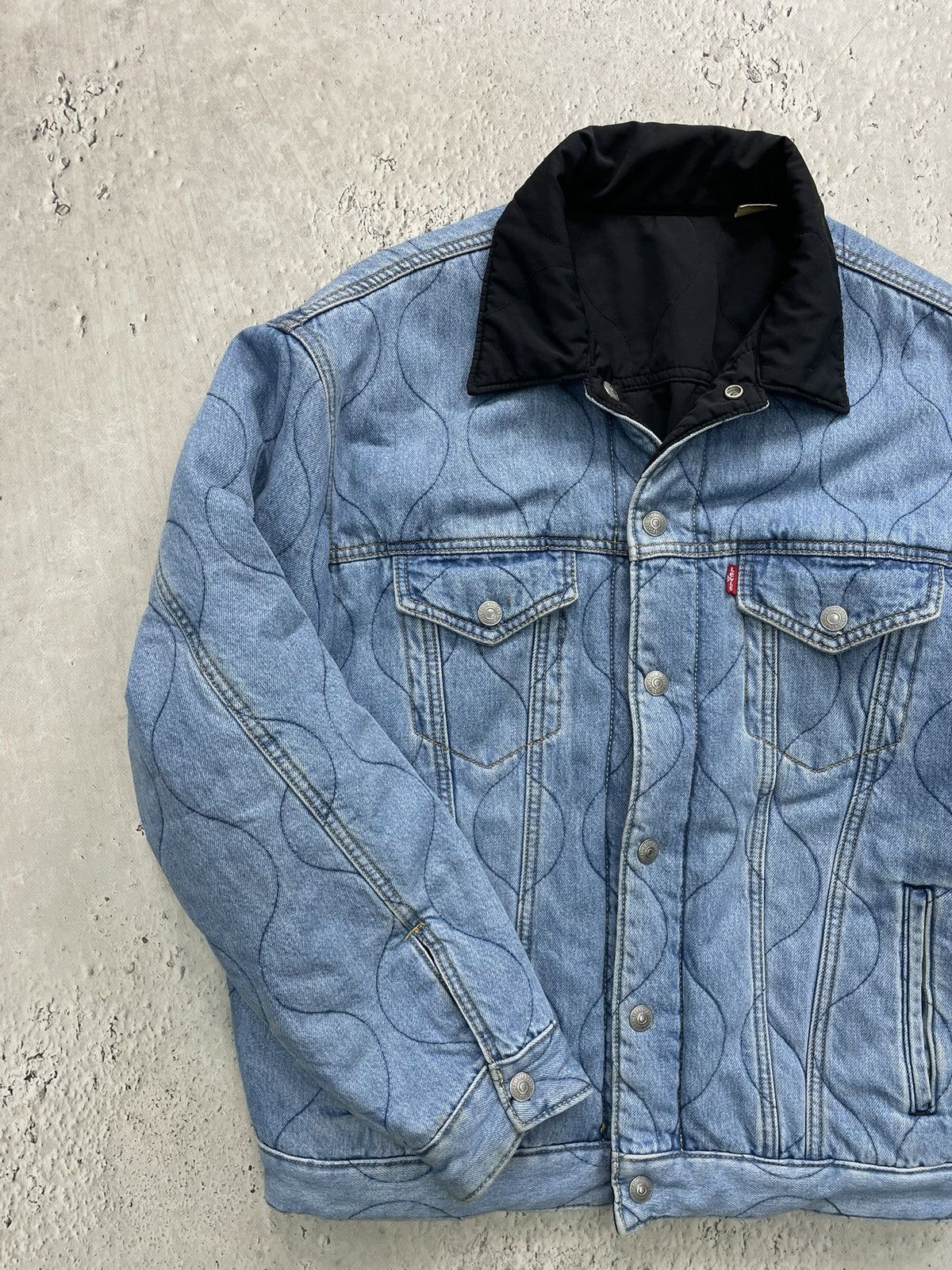 Levi's Rare Levis reversible Mickey mouse denim jacket Size US M / EU 48-50 / 2 - 4 Thumbnail