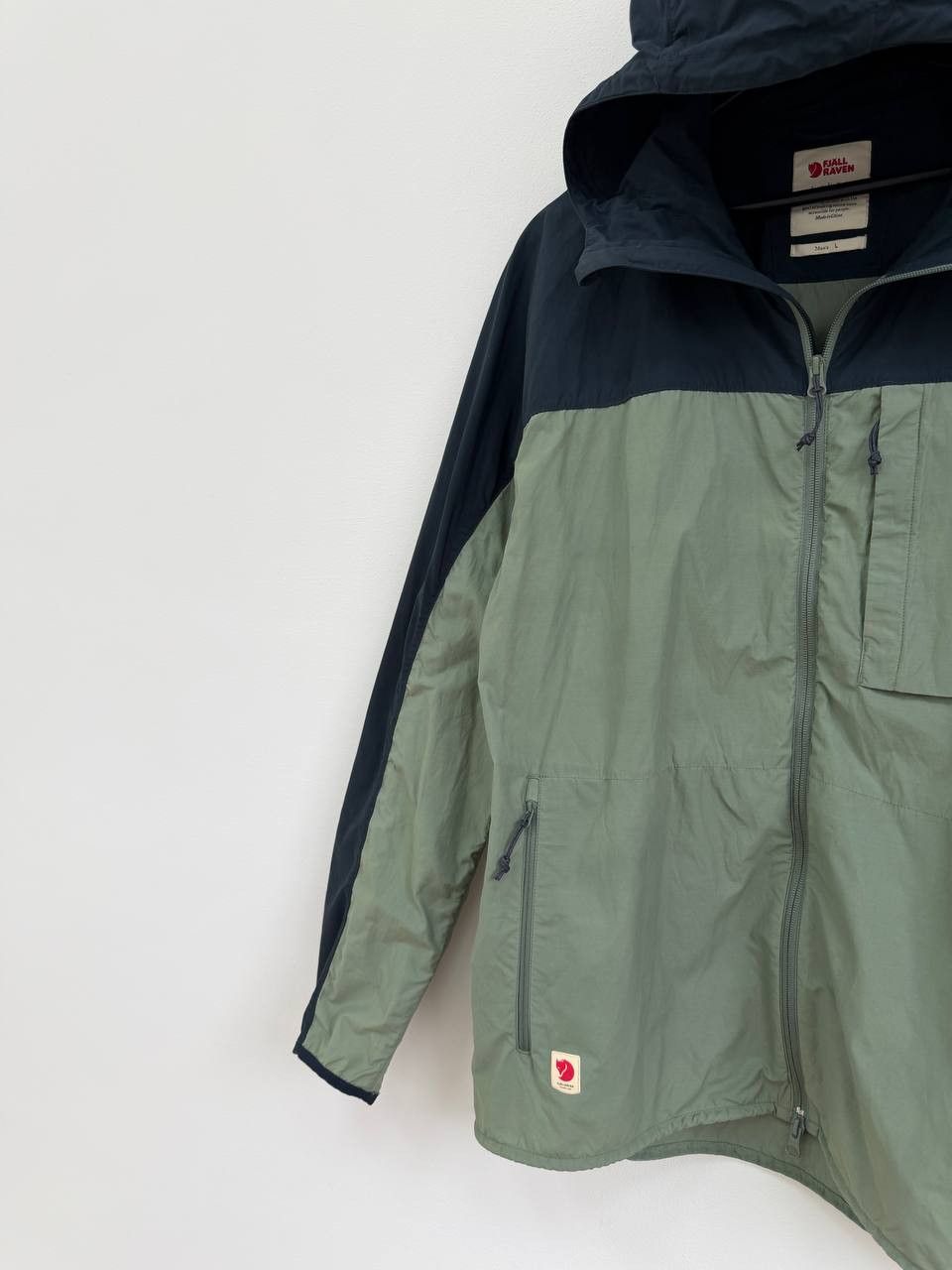 Fjallraven Fjall Raven High Coast Windbreaker Men's Jacket Size US L / EU 52-54 / 3 - 6 Thumbnail