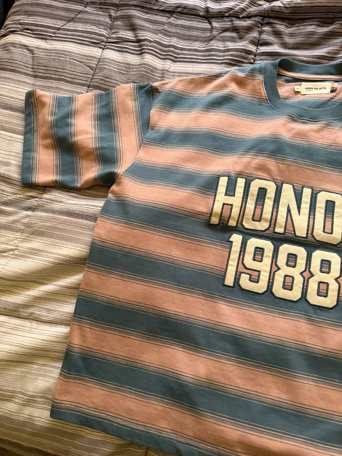 Honor the Gift Honor the gift tee size medium Size US M / EU 48-50 / 2 - 2 Thumbnail