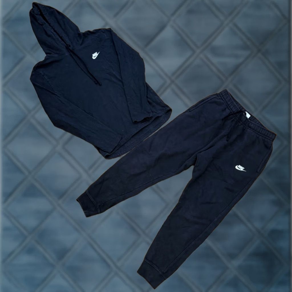 Nike VINTAGE Nike Sportswear Club Fleece Black Hoodie & Sweat Pants Set Size Small Sweatsuit Mens 90s Nike Club Fleece Sweatsuit Set Size US S / EU 44-46 / 1 - 1 Thumbnail