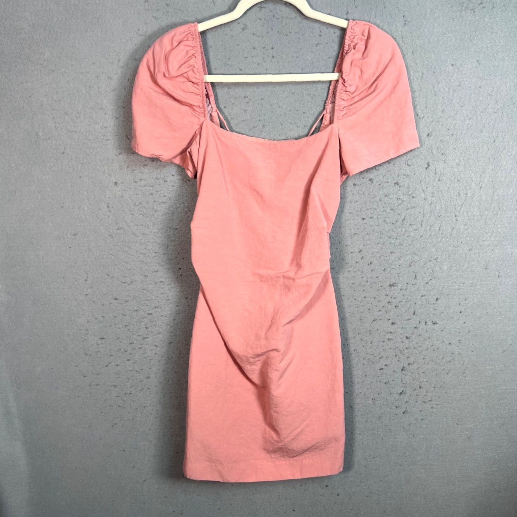 Zara Zara Womens Small Pink Short Puff Sleeve Mini Dress With Back Tie Detail Dress Puff Sleeve Mini Womens Zara Pink Short Sleeve Back Tie Square Neck Size 28" / US 6 / IT 42 - 2 Thumbnail
