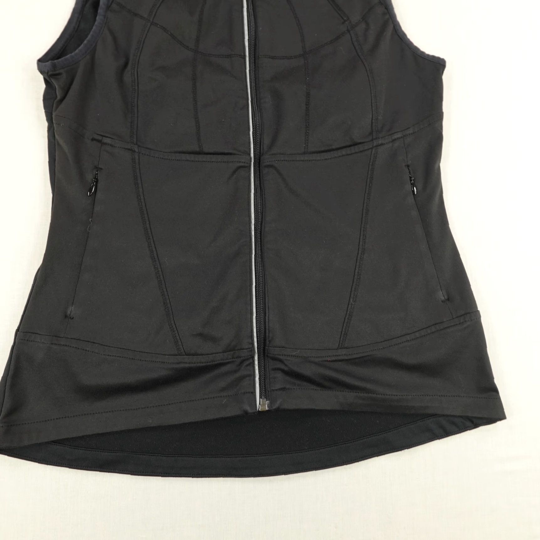 Athleta Athleta Vest Womens Small Full Zip Performance Softshell Sleeveless Flex Running Vest Size S / US 4 / IT 40 - 3 Thumbnail