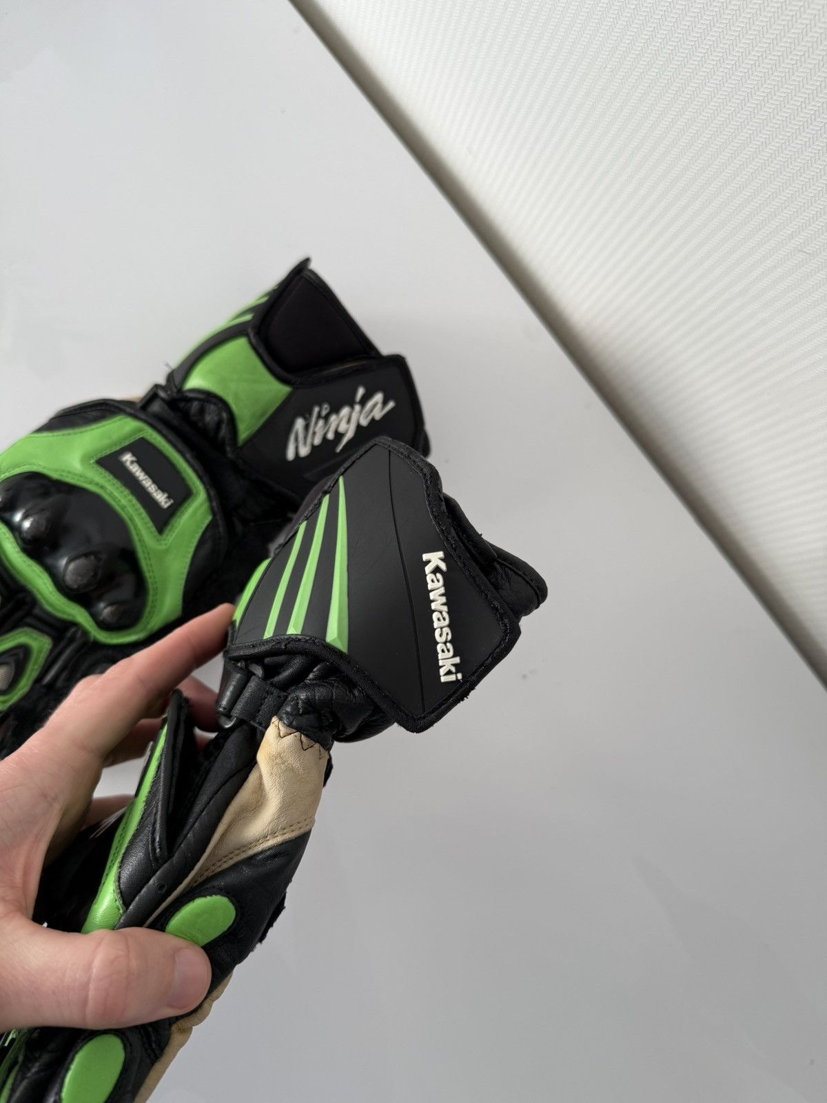 Japanese Brand Kawasaki Y2K Ninja Moto Racing Leather Hype Gloves Size ONE SIZE - 11 Thumbnail