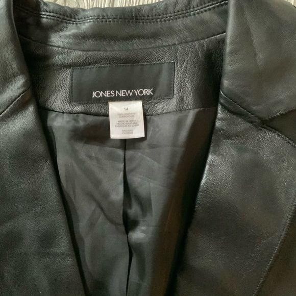 Jones New York Jones New York Genuine Leather Jet Black Chic Blazer Size XL / US 12-14 / IT 48-50 - 4 Thumbnail
