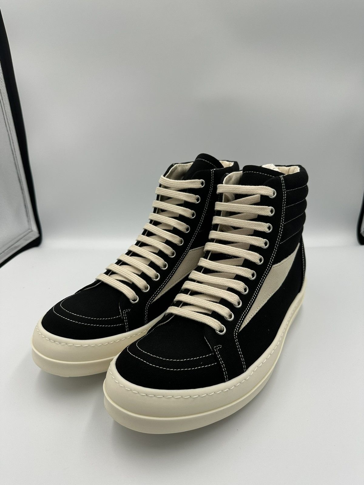Rick Owens Drkshdw Rick Owens Drkshdw Vintage High Sneakers Size US 9 / EU 42 - 1 Thumbnail