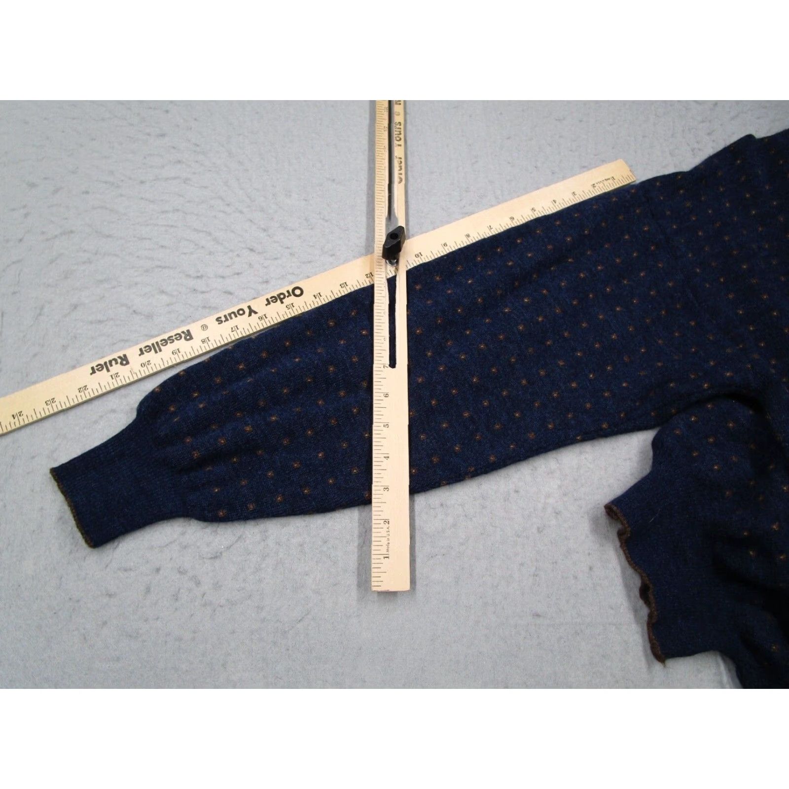 Vintage VINTAGE Tricots St. Raphael Sweater Mens XL Blue Crew Neck Pullover 100% Merino Wool Knit Classic 80s Retro College Designer Preppy All Seasons Men Size US XL / EU 56 / 4 - 7 Thumbnail
