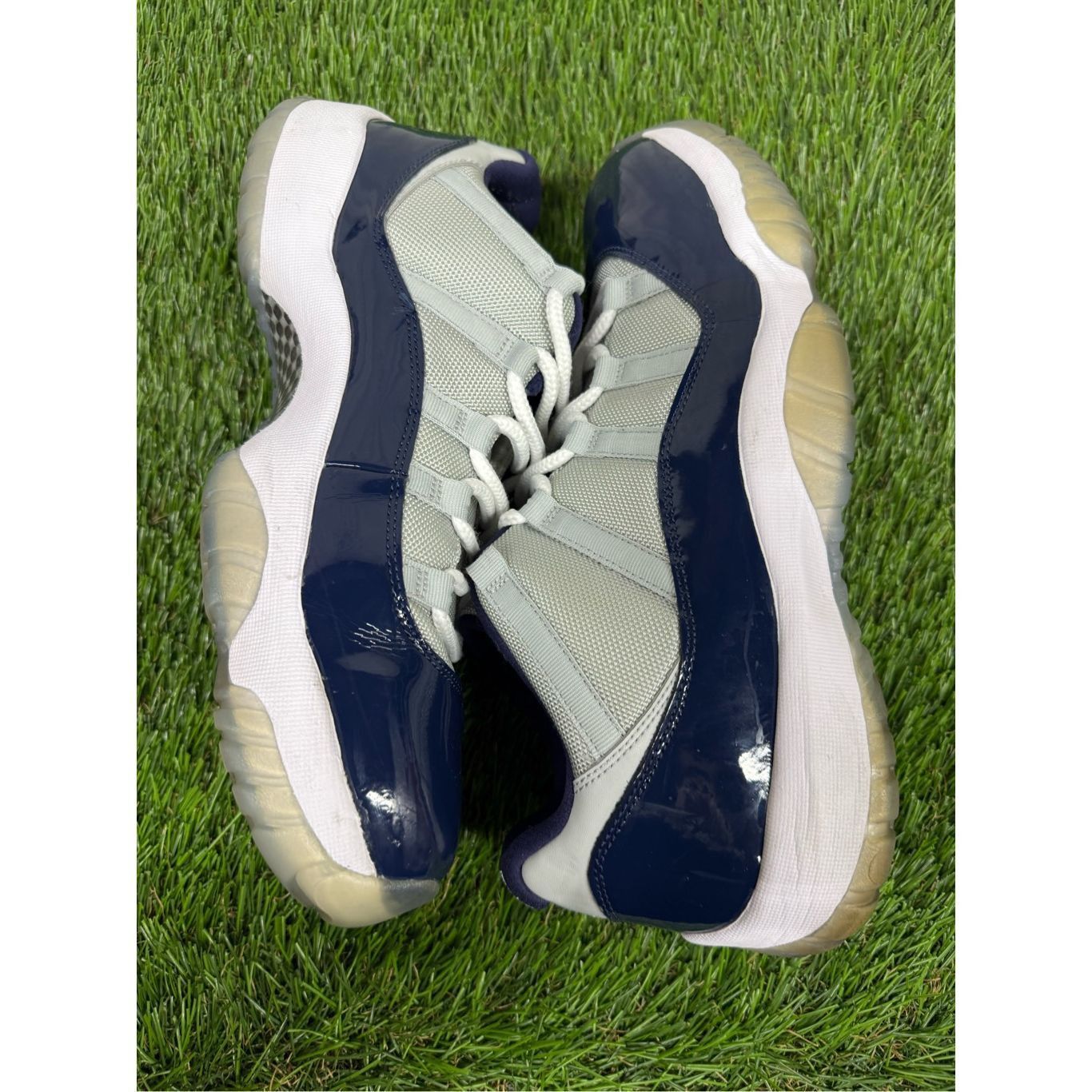 Jordan Brand Jordan 11 Low Georgetown Size 12 CLEAN Excellent Condition Size US 12 / EU 45 - 6 Thumbnail