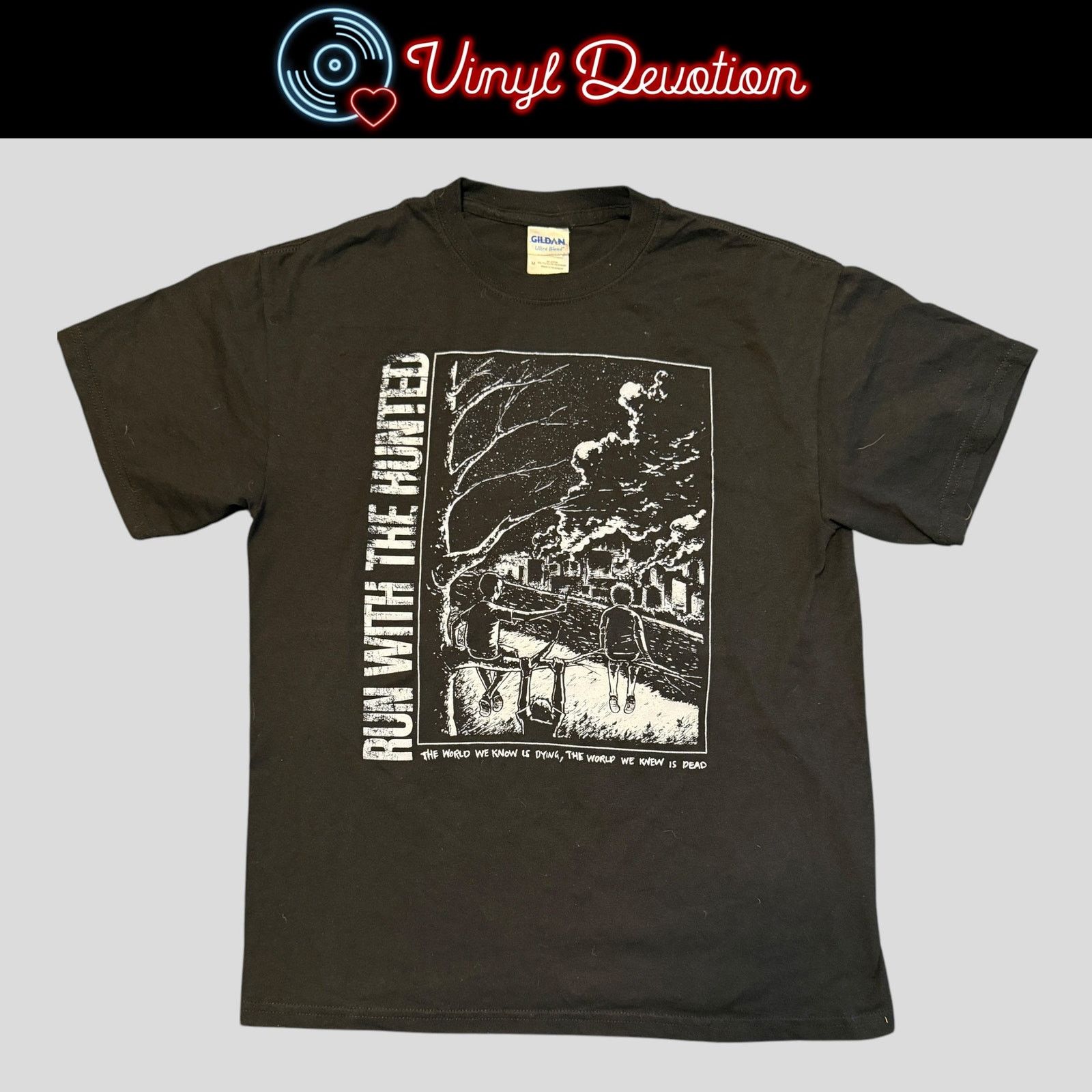 Band Tees Run With The Hunted Band Of Course Its Dark Size M Deaf Club Size US M / EU 48-50 / 2 - 1 Thumbnail