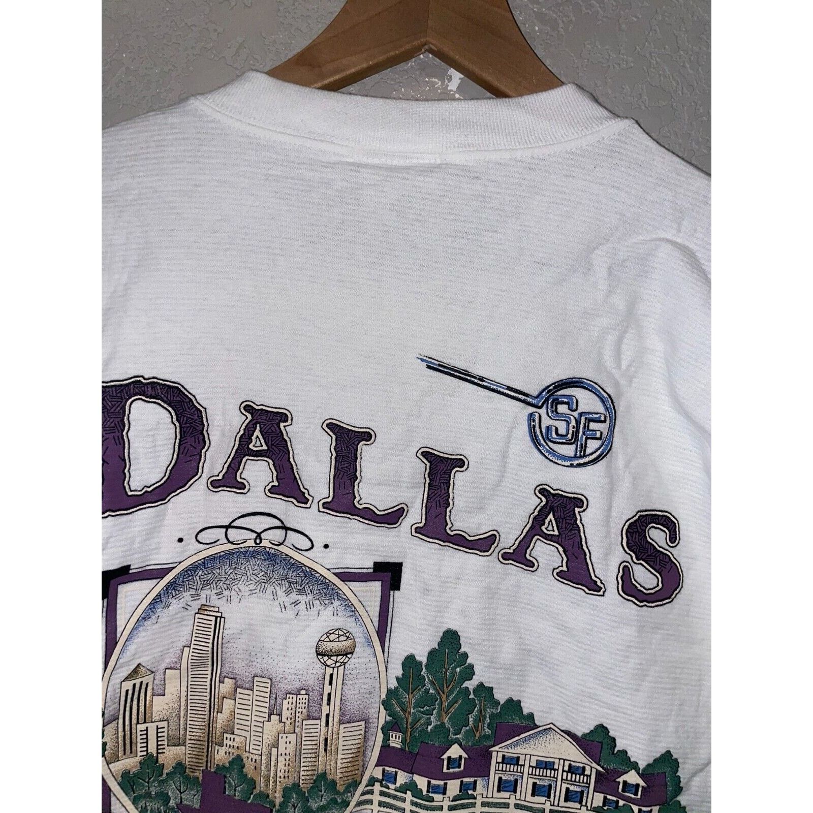 Vintage Vintage Dallas Southfork Ranch Yellowstone Misprint Tee Size US L / EU 52-54 / 3 - 11 Thumbnail
