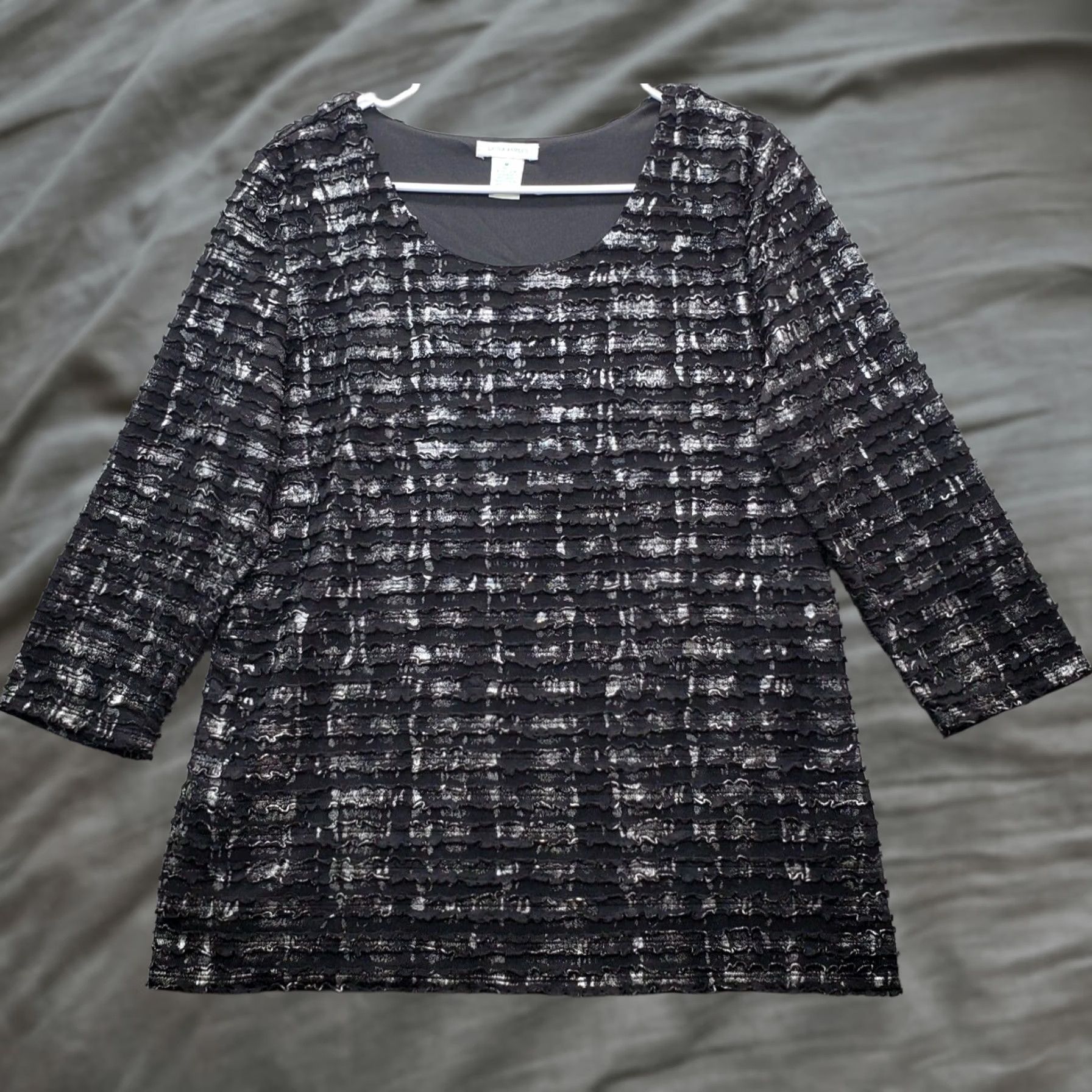 Laura Ashley Laura Ashley Blouse Womens M Black Lined Ruffle 3/4 Sleeve Round Neck Blouse Womens Size M Black Laura Ashley Shirt Womens Medium Blouse Size M / US 6-8 / IT 42-44 - 1 Thumbnail