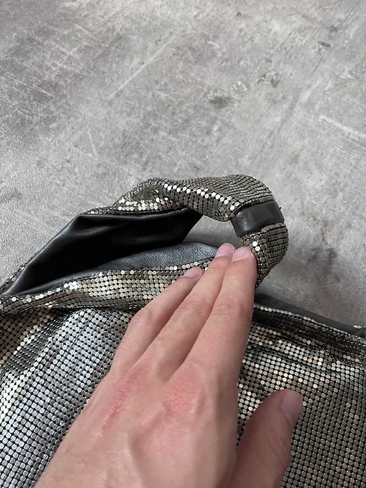 Maison Margiela Maison Margiela 2015 aluminum painted sequins hand bag rare Size ONE SIZE - 13 Thumbnail
