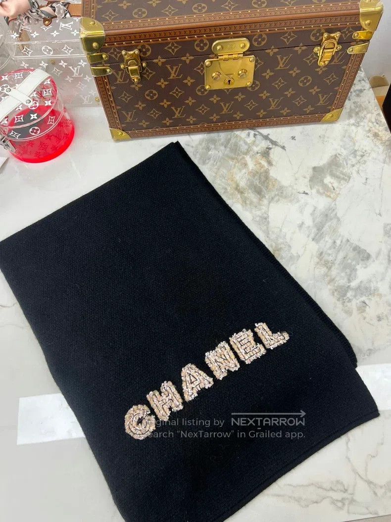 Chanel Chanel Tweed logo full-stitched letter scarf Size ONE SIZE - 1 Thumbnail