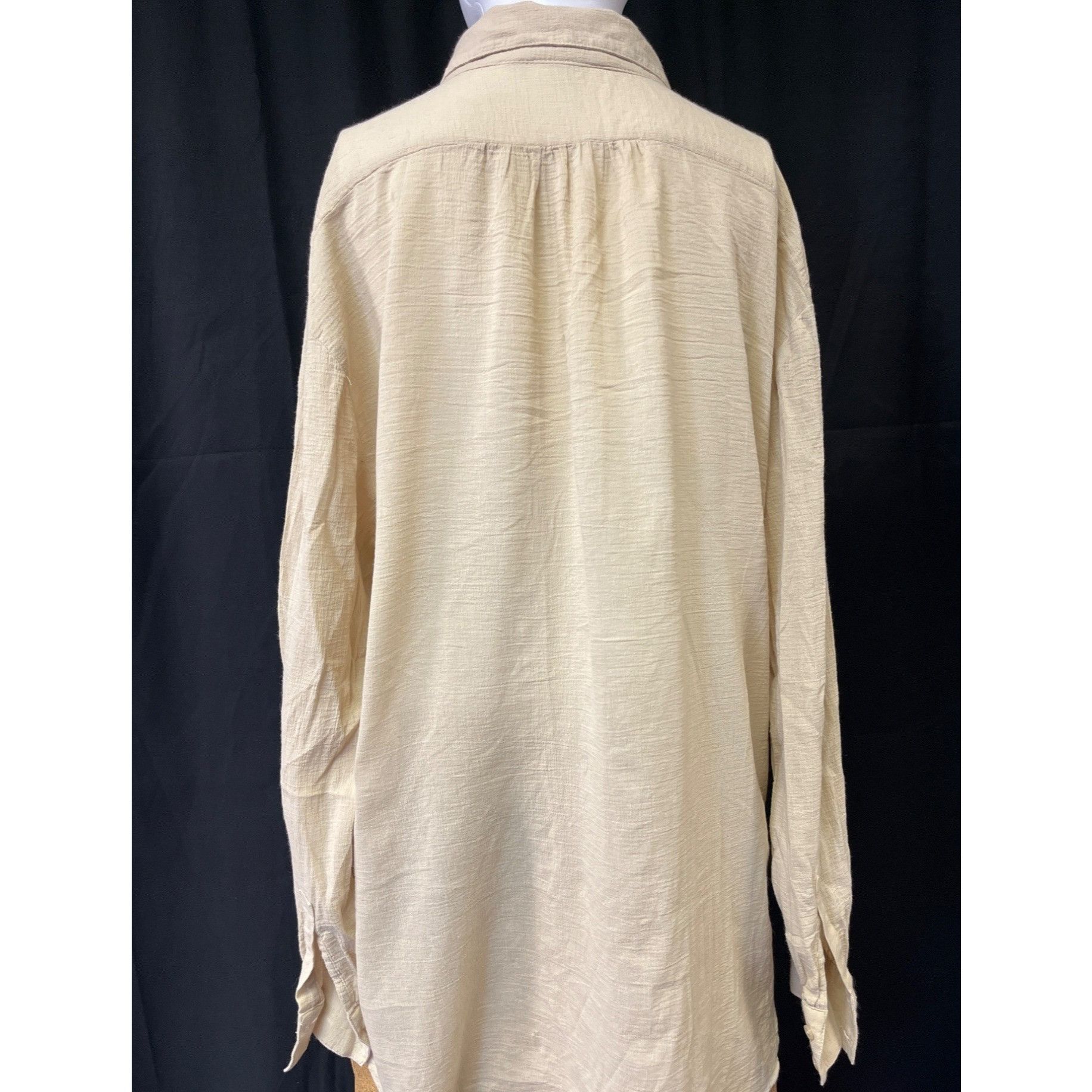 Banana Republic Banana Republic Women's Tan Oversized Shirt/Button Up SzM SK Size M / US 6-8 / IT 42-44 - 2 Thumbnail