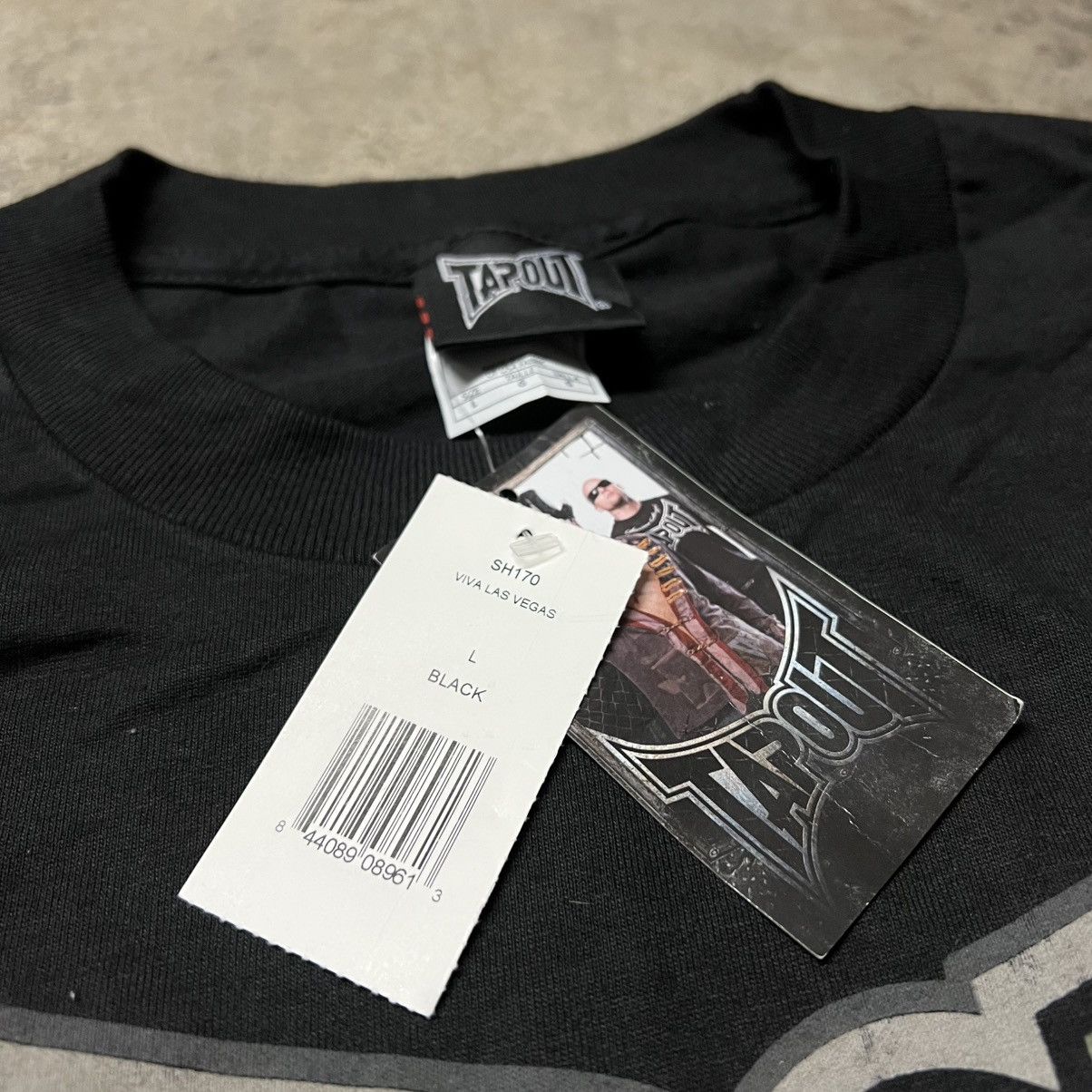 Tapout × Vintage Vintage 2000’s Tapout Las Vegas Graphic T-Shirt Size US L / EU 52-54 / 3 - 5 Thumbnail
