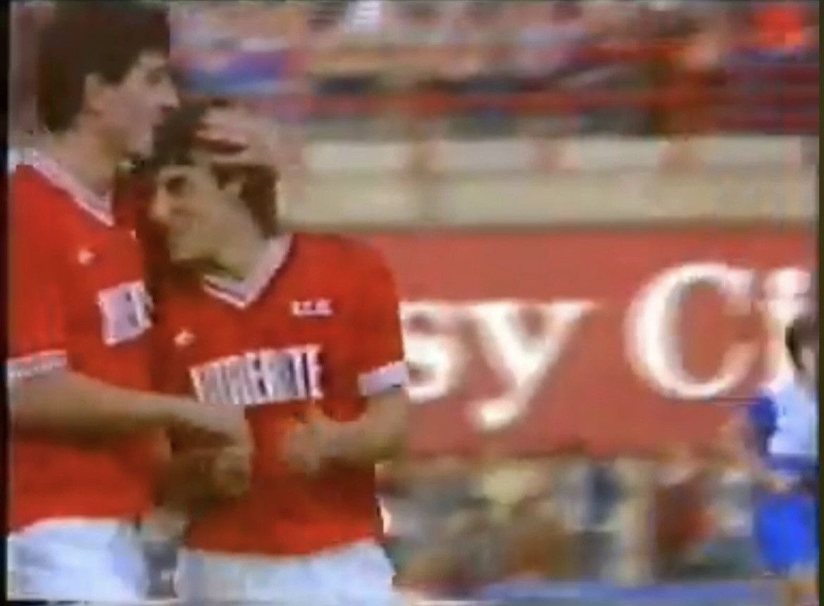 Vintage Vintage Bristol City 1983/1985 Andy Llewellyn Bukta Jersey Size US L / EU 52-54 / 3 - 23 Thumbnail