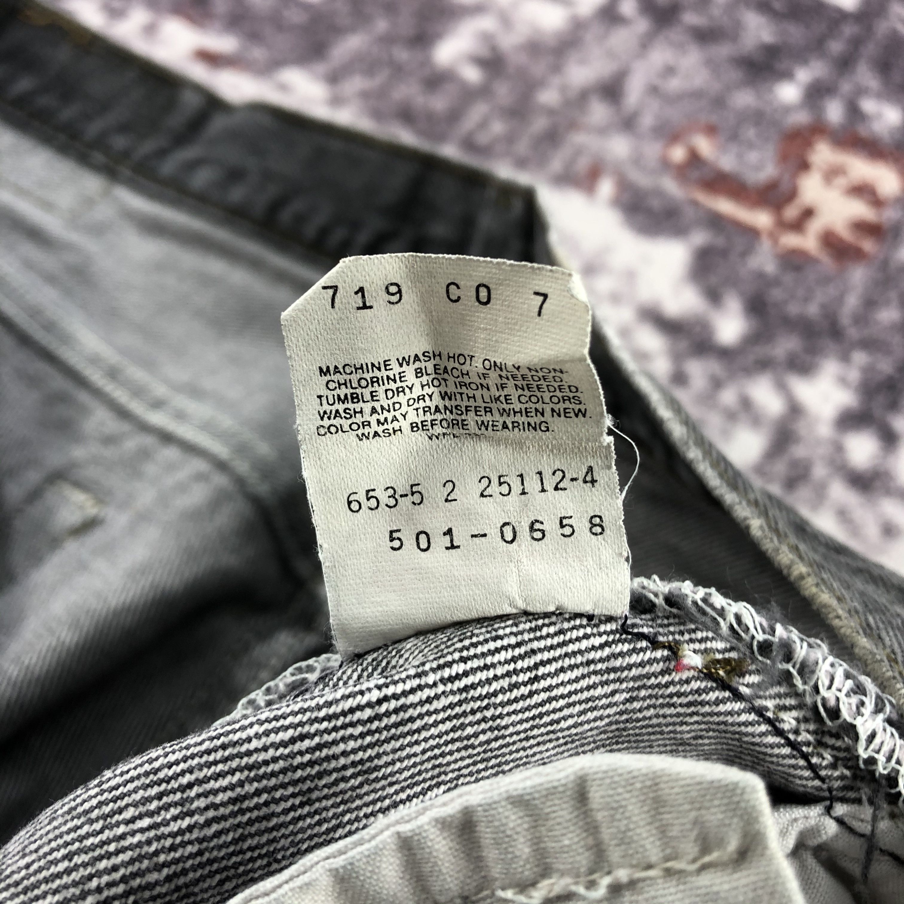 Levi's Vintage 90s Levis 501 Faded Black Jeans-JM2584 Size US 35 - 13 Thumbnail