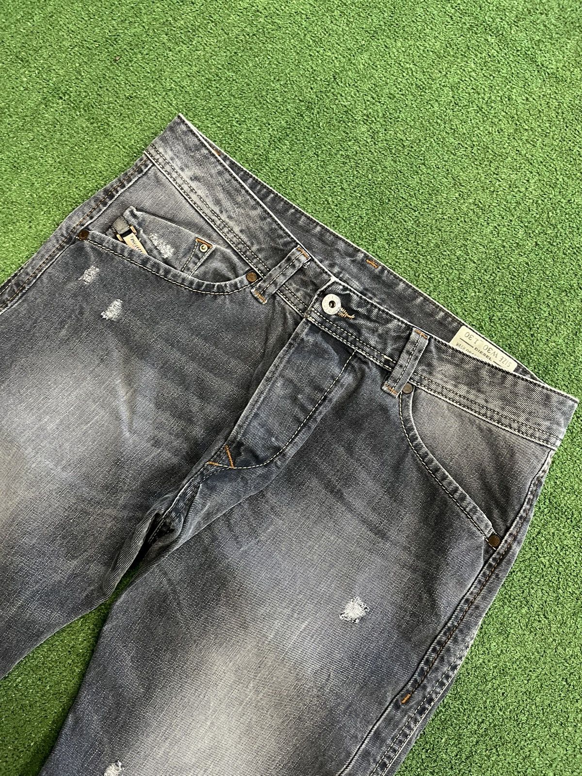 Diesel × Jean × Vintage Vintage Y2K Diesel Distressed Lighting Washed denim pants Size US 30 / EU 46 - 5 Thumbnail