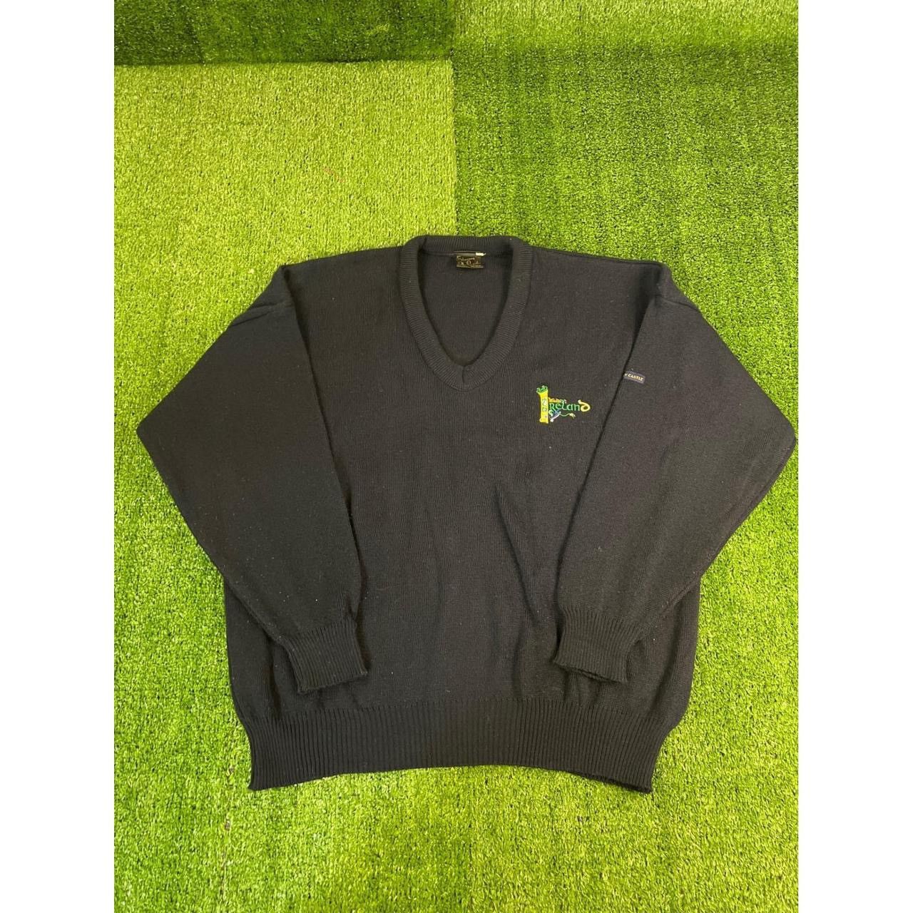 Barneys New York Blarney Castle Mens XL Blue V-Neck Sweater Ireland Size US XL / EU 56 / 4 - 1 Thumbnail