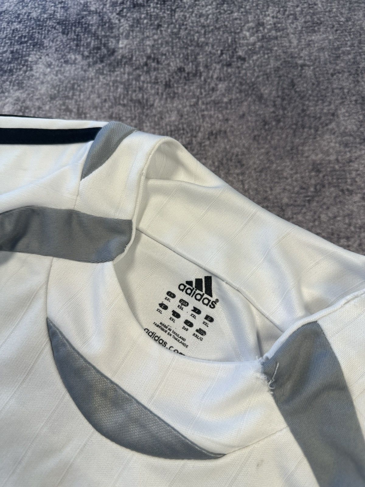 Vintage Vintage Adidas Cannavaro Real Madrid Soccer Jersey Blokecore Size US S / EU 44-46 / 1 - 4 Thumbnail
