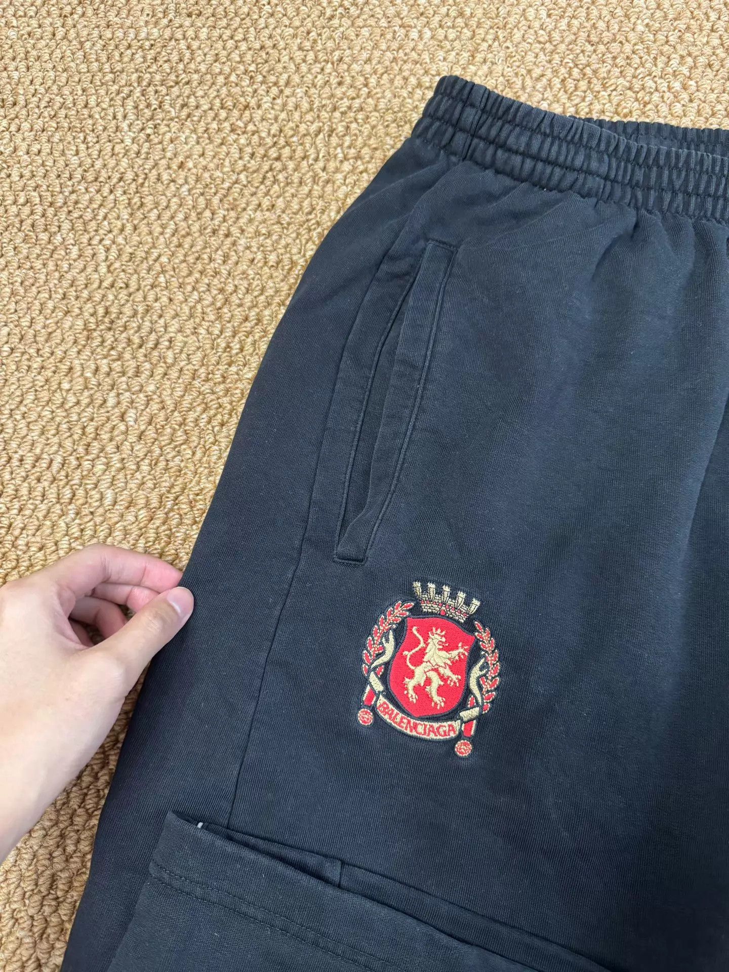 Balenciaga Balenciaga MU Embroidered Logo Wide Leg Sweatpants L 98 New Size 28" / US 6 / IT 42 - 3 Thumbnail