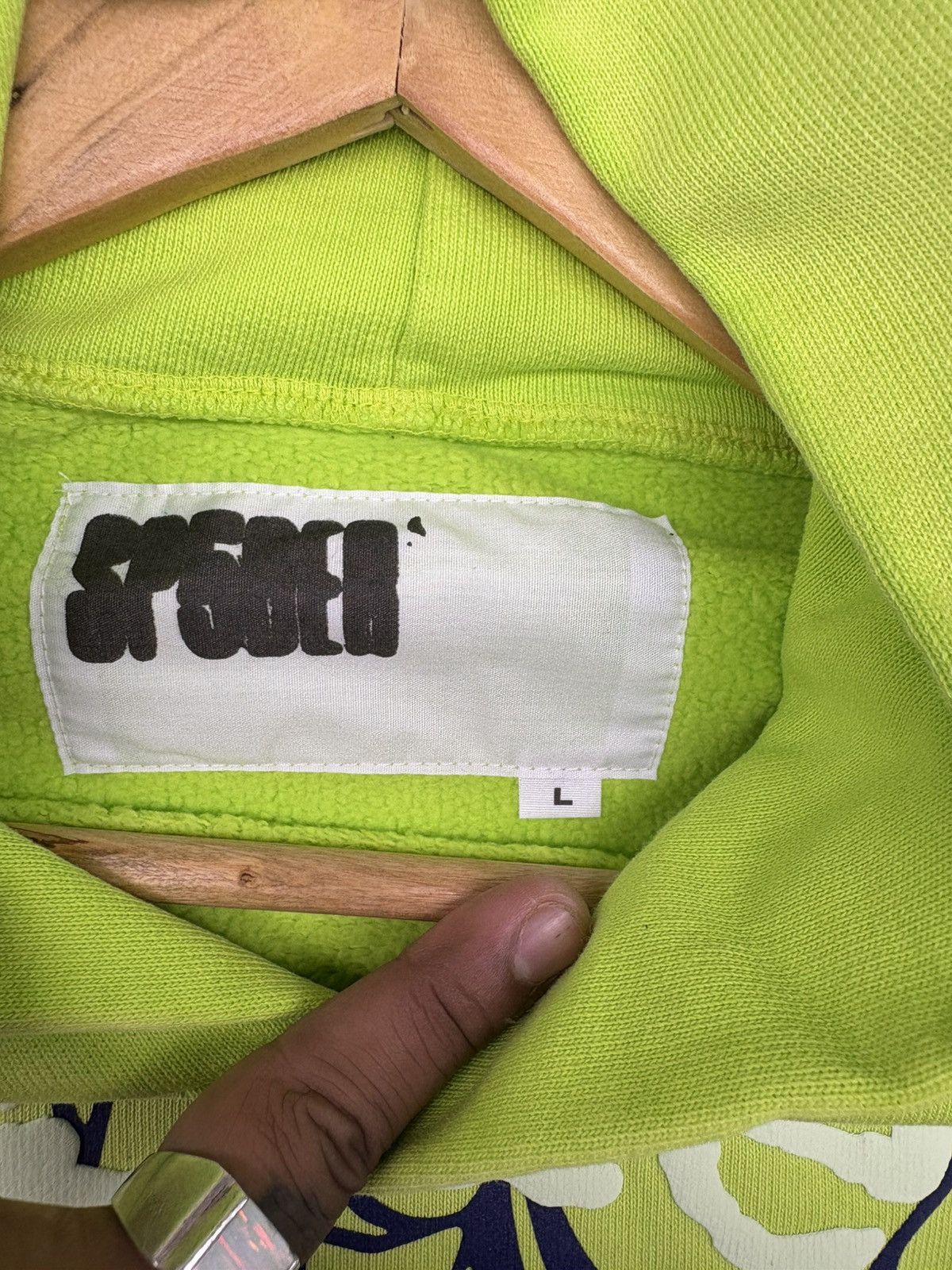 Sp5der Sp5der Og Web V2 Gradient Hoodie 'Acid Green' Size US L / EU 52-54 / 3 - 3 Thumbnail