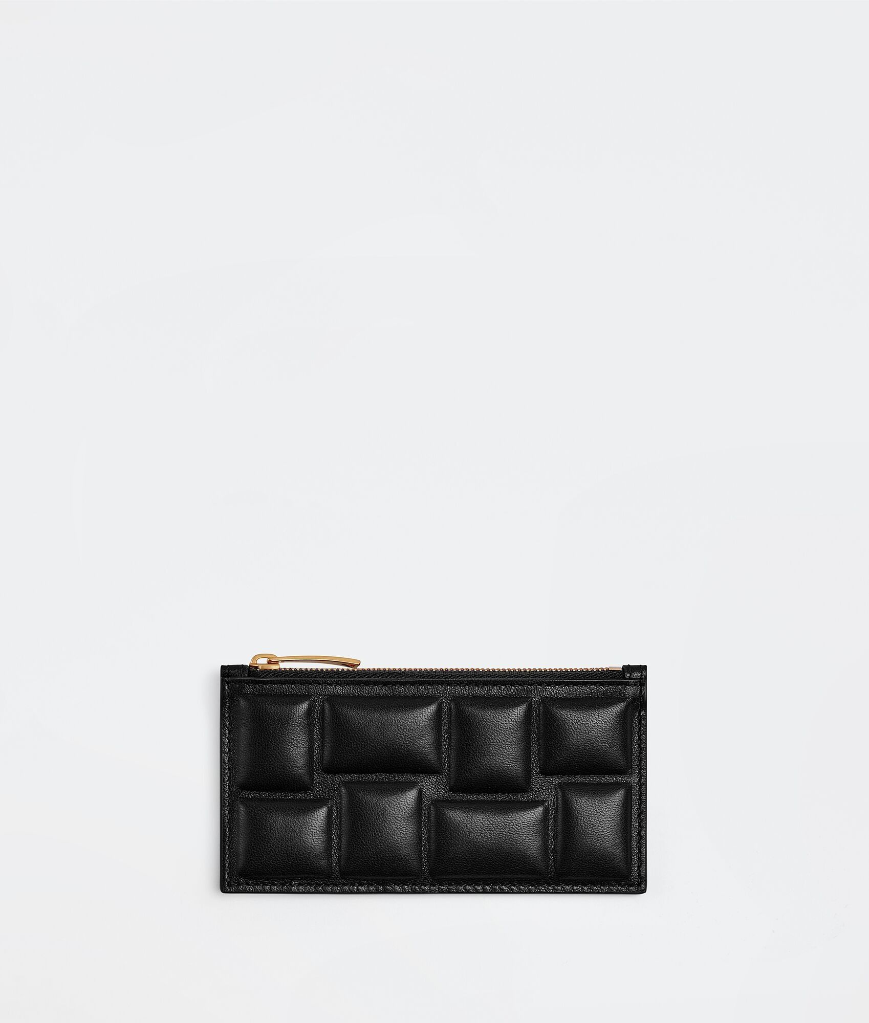 o1n1vont0525 Size: OS / Zipped Card Case in Black