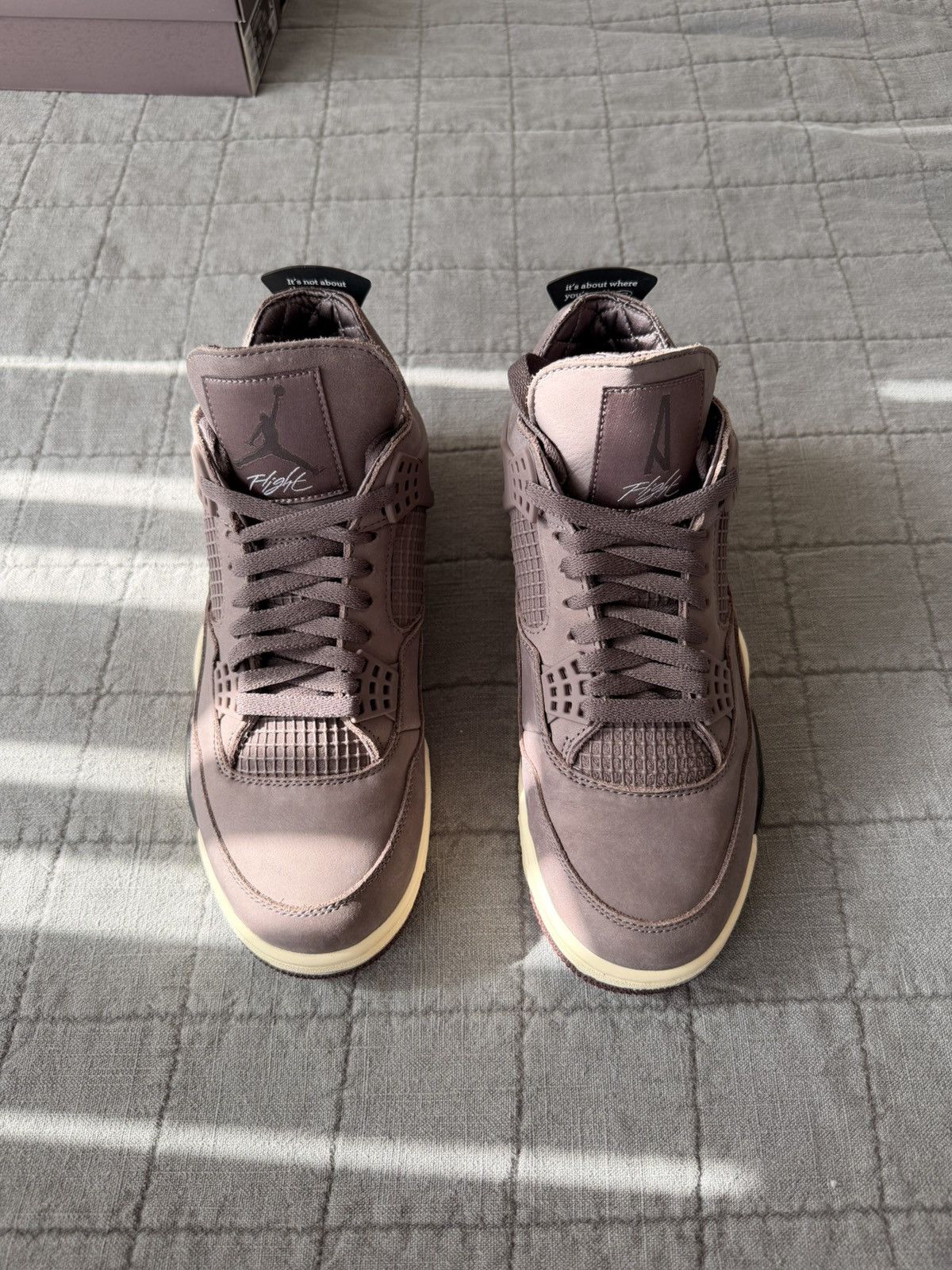 A Ma Maniere × Jordan Brand Jordan 4 x A Ma Maniére Size US 9 / EU 42 - 1 Thumbnail