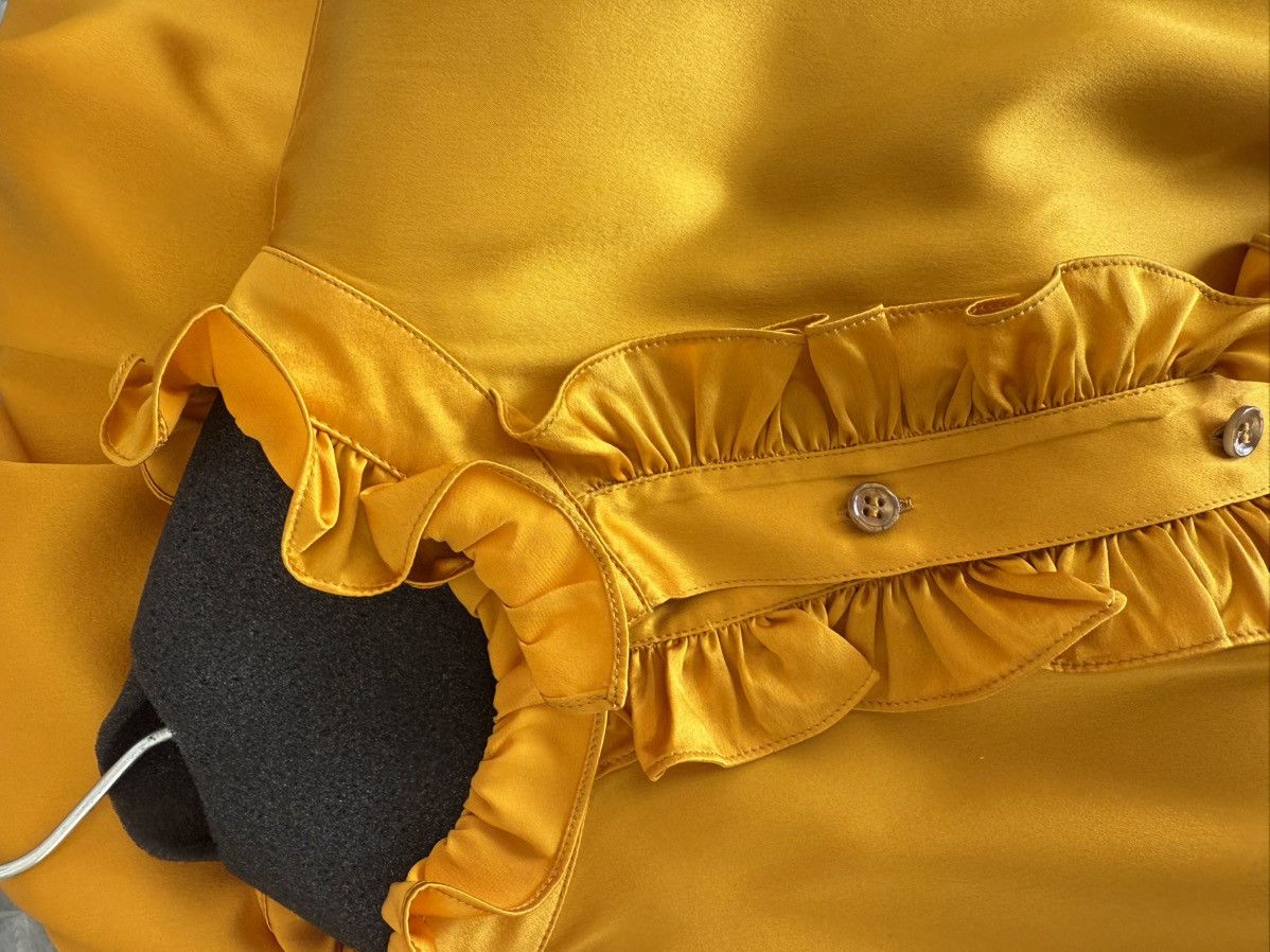 Saint Laurent Paris SS22 Saint Laurent Victorian Gold Silk Cape Size US M / EU 48-50 / 2 - 15 Thumbnail