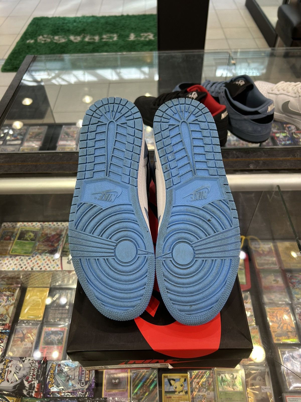 Jordan Brand Jordan 1 university blue Size US 9 / EU 42 - 9 Thumbnail