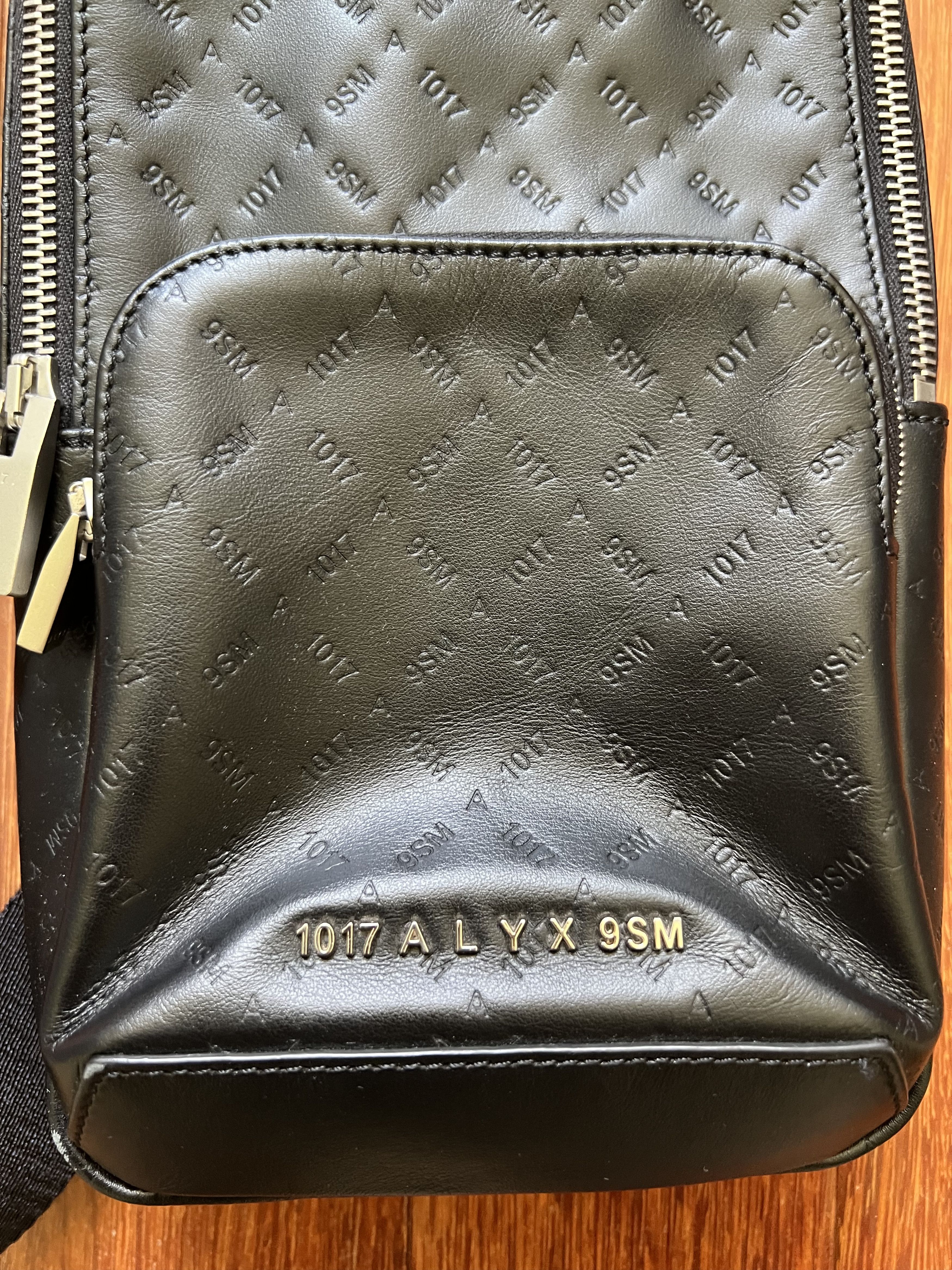 1017 ALYX 9SM 💚 2020 Alyx Leather Black Cross Body Bag Size ONE SIZE - 3 Thumbnail