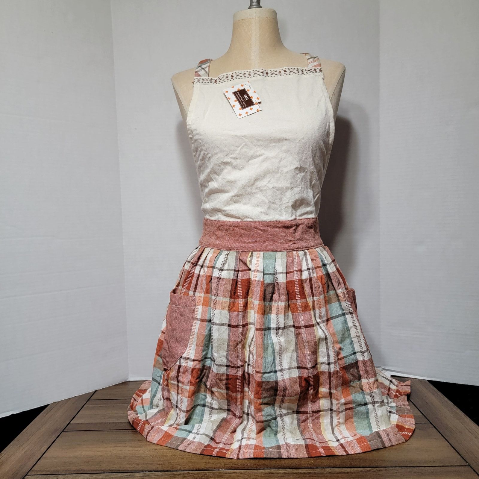 Other Fall Cotton Plaid Apron - Size 21.5 x 31in NWT Size ONE SIZE - 1 Thumbnail