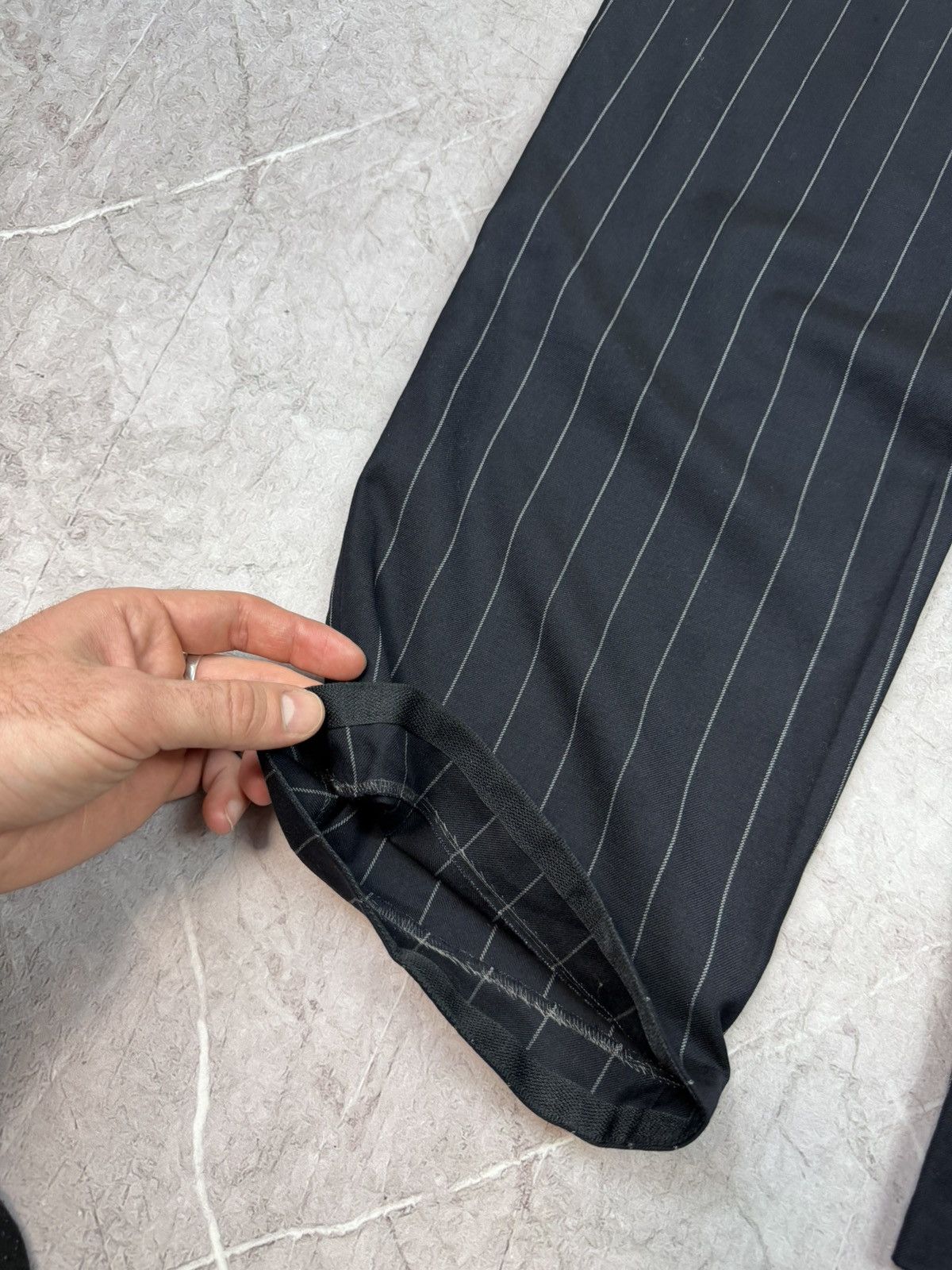 Burberry Burberry Pinstripe Pants Black Navy Wool Pleated Plaid Trim Size US 36 / EU 52 - 5 Thumbnail