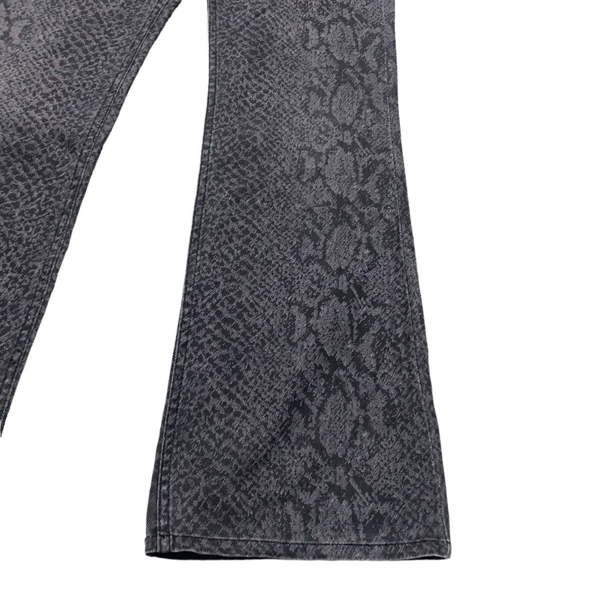 Japanese Brand Vintage Amore Pure Snake Skin Flare Jeans Size US 31 - 8 Thumbnail