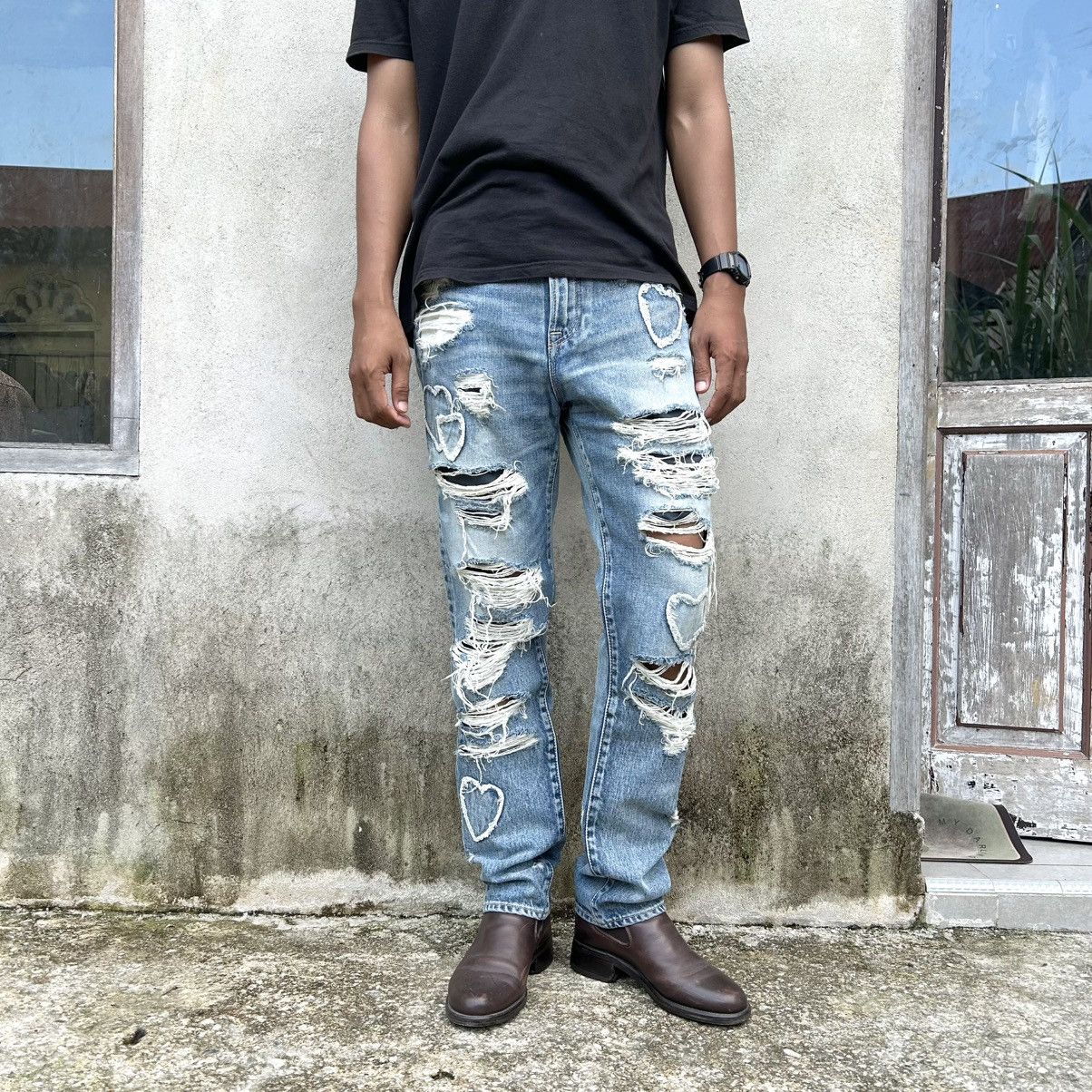 Japanese Brand RNA Crazy Distressed Bluewash Denim Pants Size US 30 / EU 46 - 1 Thumbnail