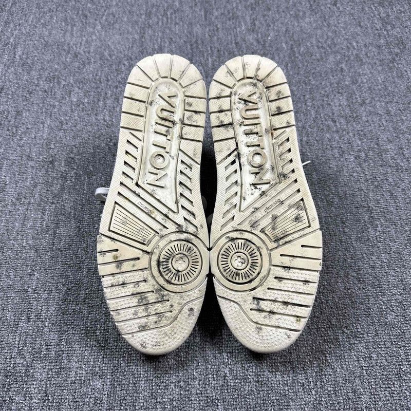 Louis Vuitton Louis Vuitton Casual White Sneakers - Size US 8.5 / EU 41-42 - 4 Thumbnail