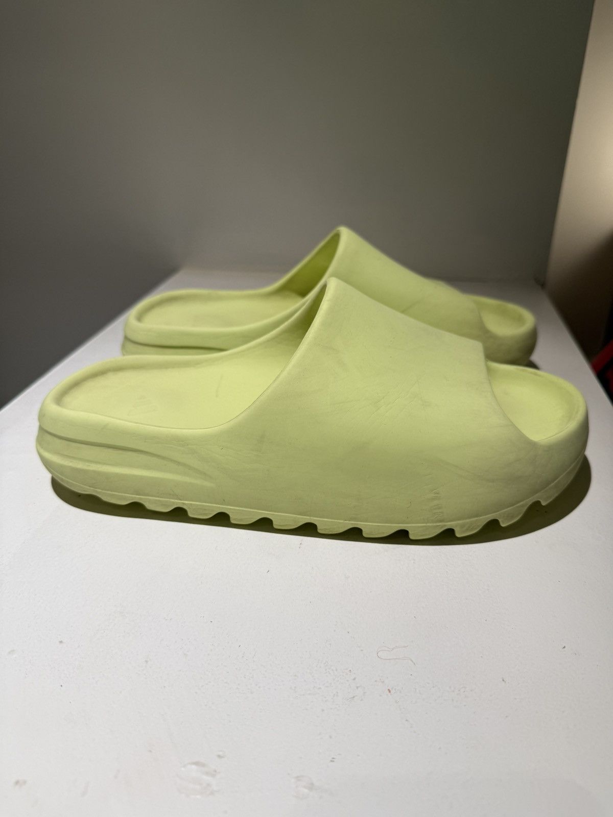 Yeezy Yeezy Slide Glow Green Size US 8 / EU 41 - 1 Thumbnail