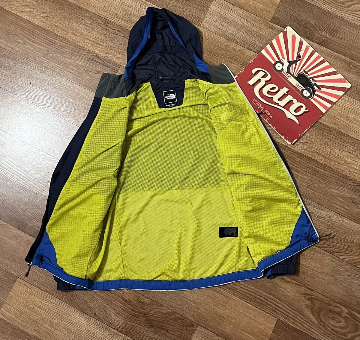 The North Face The North Face Nylon Hooded Outdoor Jacket Size US S / EU 44-46 / 1 - 3 Thumbnail