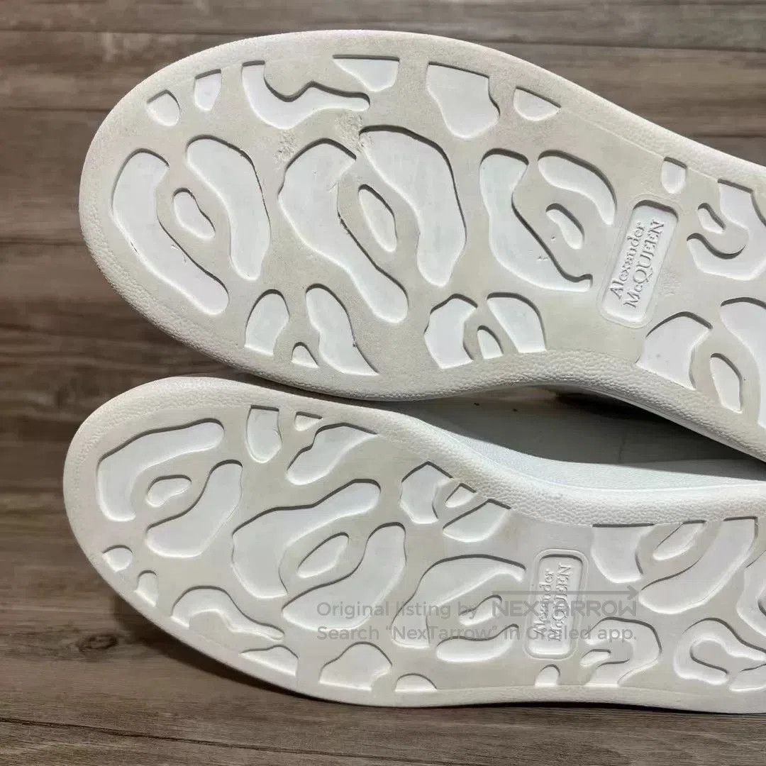 Alexander McQueen Alexander McQueen Gray White Sneakers. Size US 6 / EU 39 - 6 Thumbnail