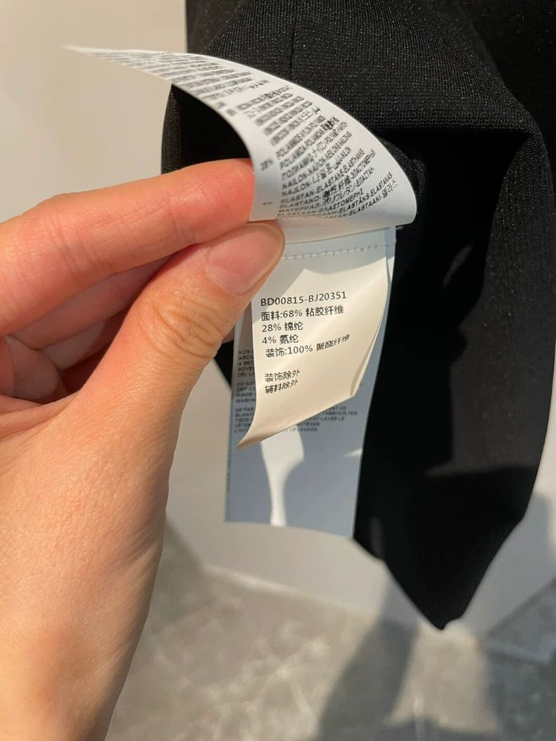 Versace Versace Sexy beautiful back patchwork little black dress Size S / US 4 / IT 40 - 5 Thumbnail